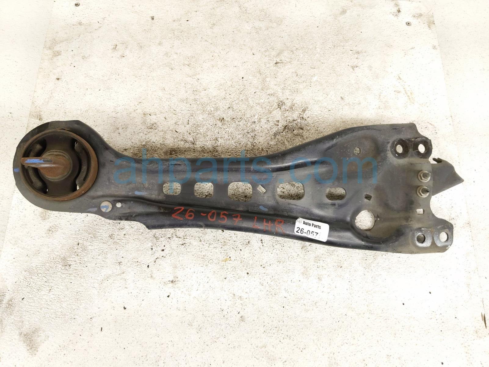 Acura RR/LH TRAILING CONTROL ARM