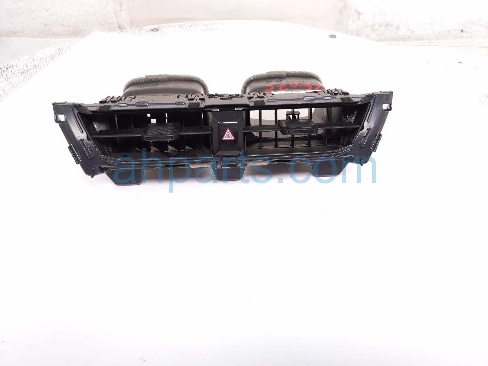 Toyota CENTER DASH AIR VENT W/HAZARD - BLK