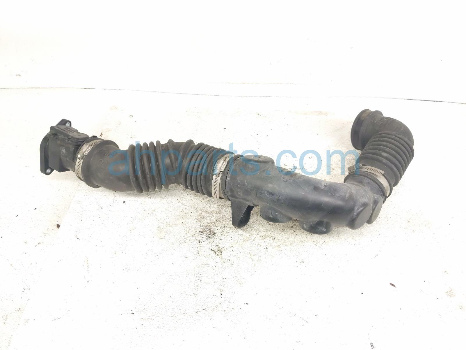 2017 Subaru WRX Air Cleaner Intake Tube W/resonator 46013VA000 Replacement 2017 Subaru WRX Air Cleaner Intake Tube W/resonator 46013VA000 Replacement thumbnail