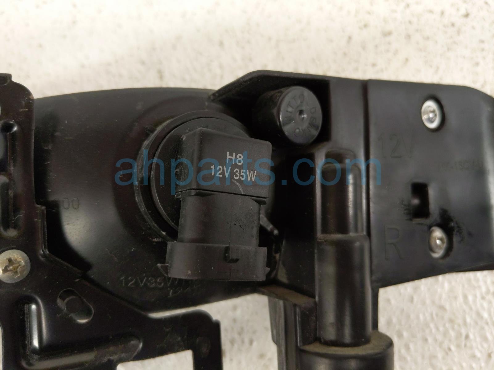 2016 Honda CR V Passenger Fog Lamp / Light 33900 T1W A11 Replacement 2016 Honda CR V Passenger Fog Lamp / Light 33900 T1W A11 Replacement thumbnail