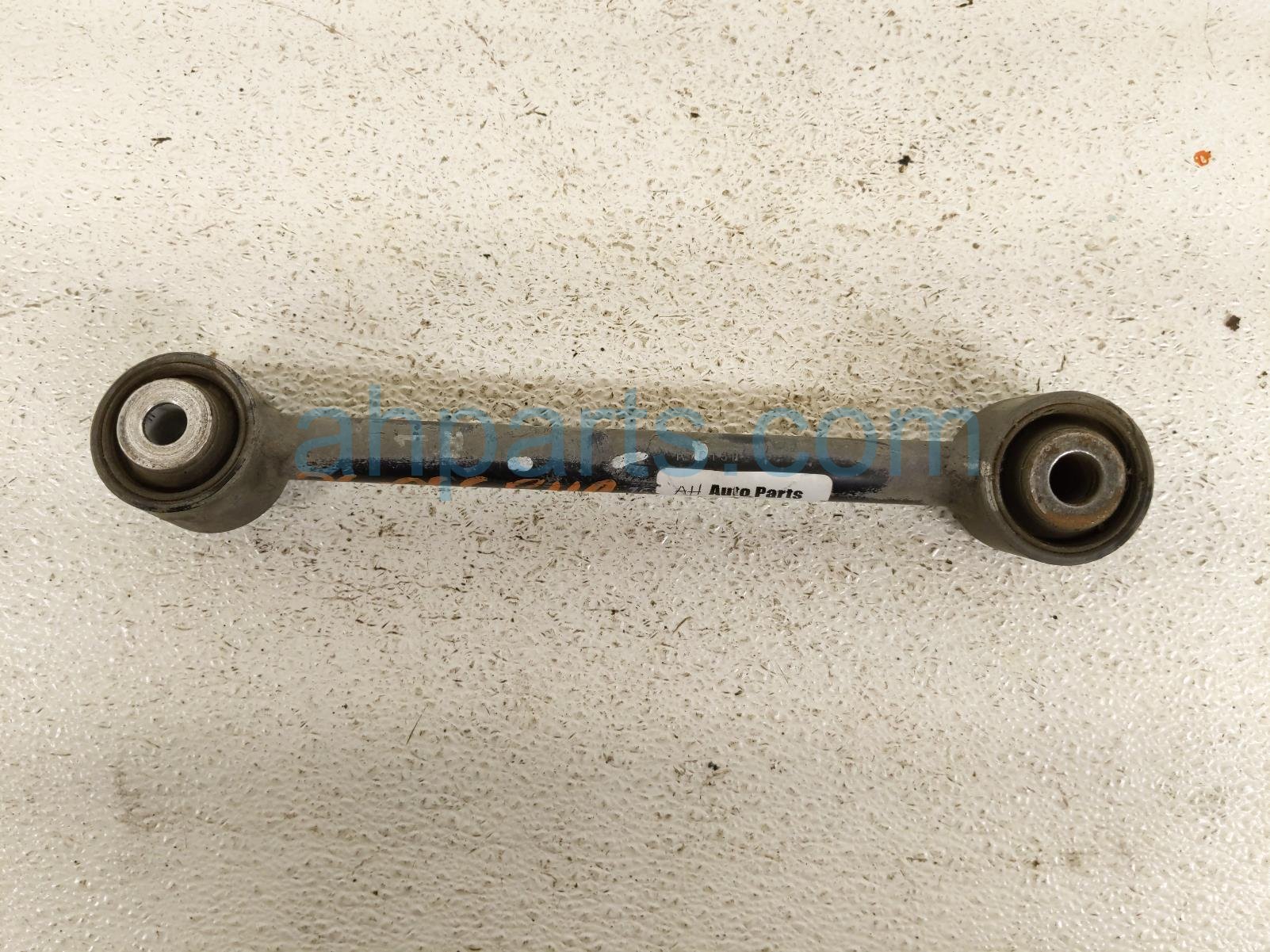 Honda RR/RH CENTER LOWER CONTROL ARM