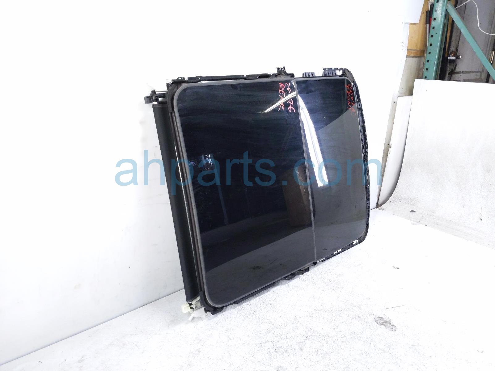 2023 Nissan Rogue Cut Panoramic Sunroof Assembly 91306 6RA0A Replacement 2023 Nissan Rogue Cut Panoramic Sunroof Assembly 91306 6RA0A Replacement thumbnail