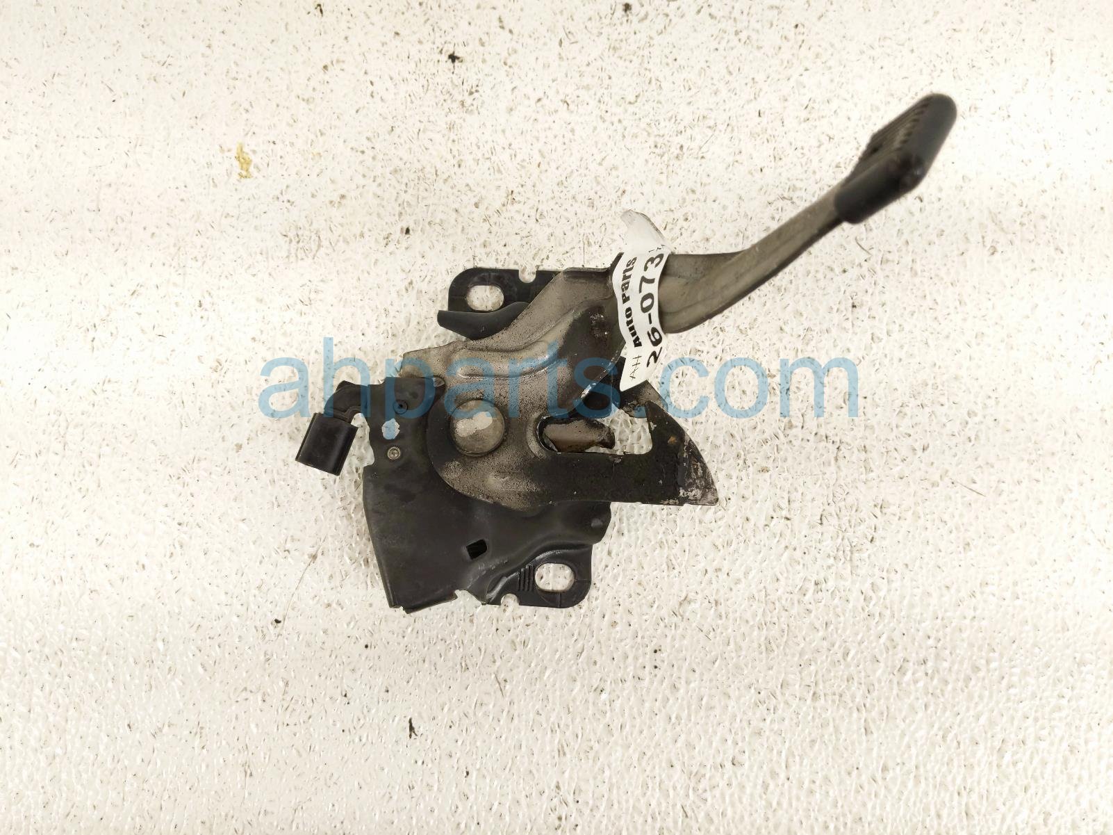 2016 Honda CR V Hood Lock / Latch Assy 74120 T0A A01 Replacement 2016 Honda CR V Hood Lock / Latch Assy 74120 T0A A01 Replacement thumbnail