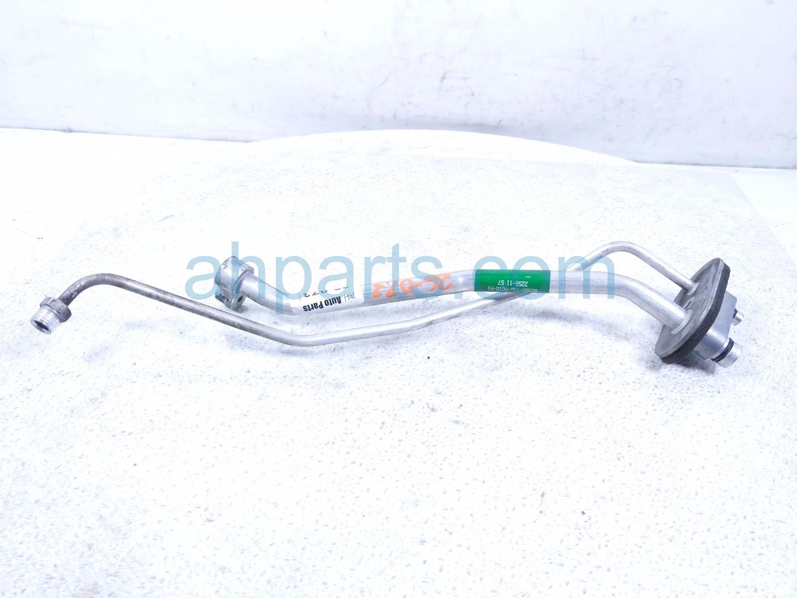 2016 Honda CR V Ac Hose Line A/c Refrigerant Firewall Pipe 80320 T1W A01 Replacement 2016 Honda CR V Ac Hose Line A/c Refrigerant Firewall Pipe 80320 T1W A01 Replacement thumbnail