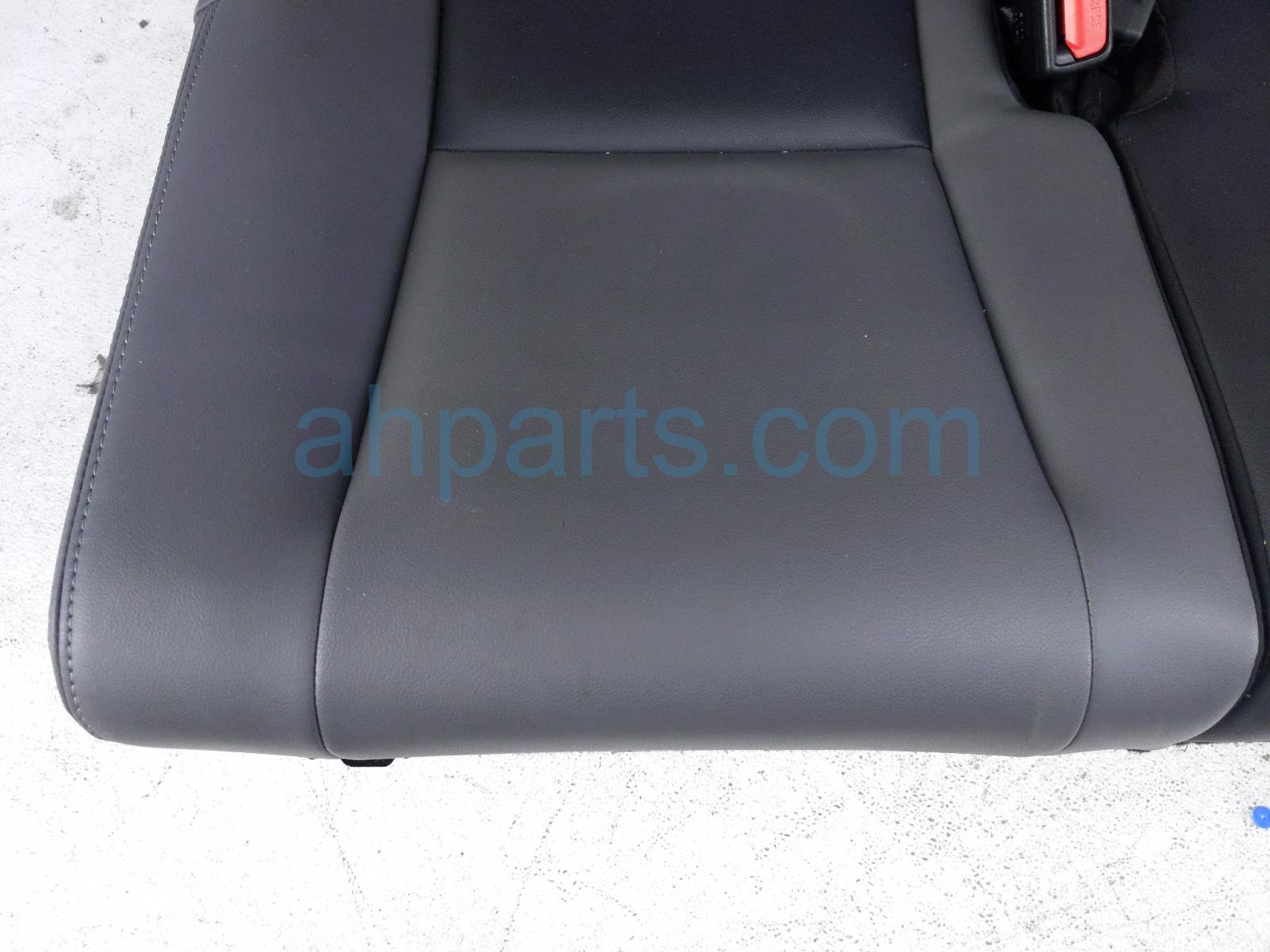 2023 Subaru Ascent Rear / Back (2nd Row) 2nd Row Split Bench Seat Blk Lthr 64569XC01A Replacement 2023 Subaru Ascent Rear / Back (2nd Row) 2nd Row Split Bench Seat Blk Lthr 64569XC01A Replacement thumbnail