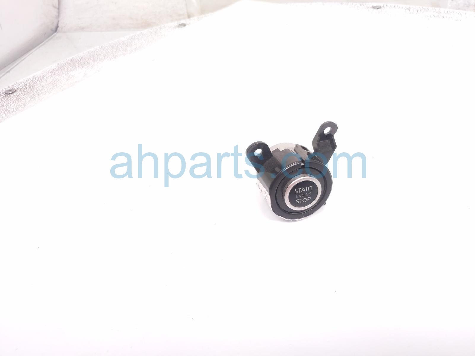 Nissan PUSH START / STOP IGNITION SWITCH