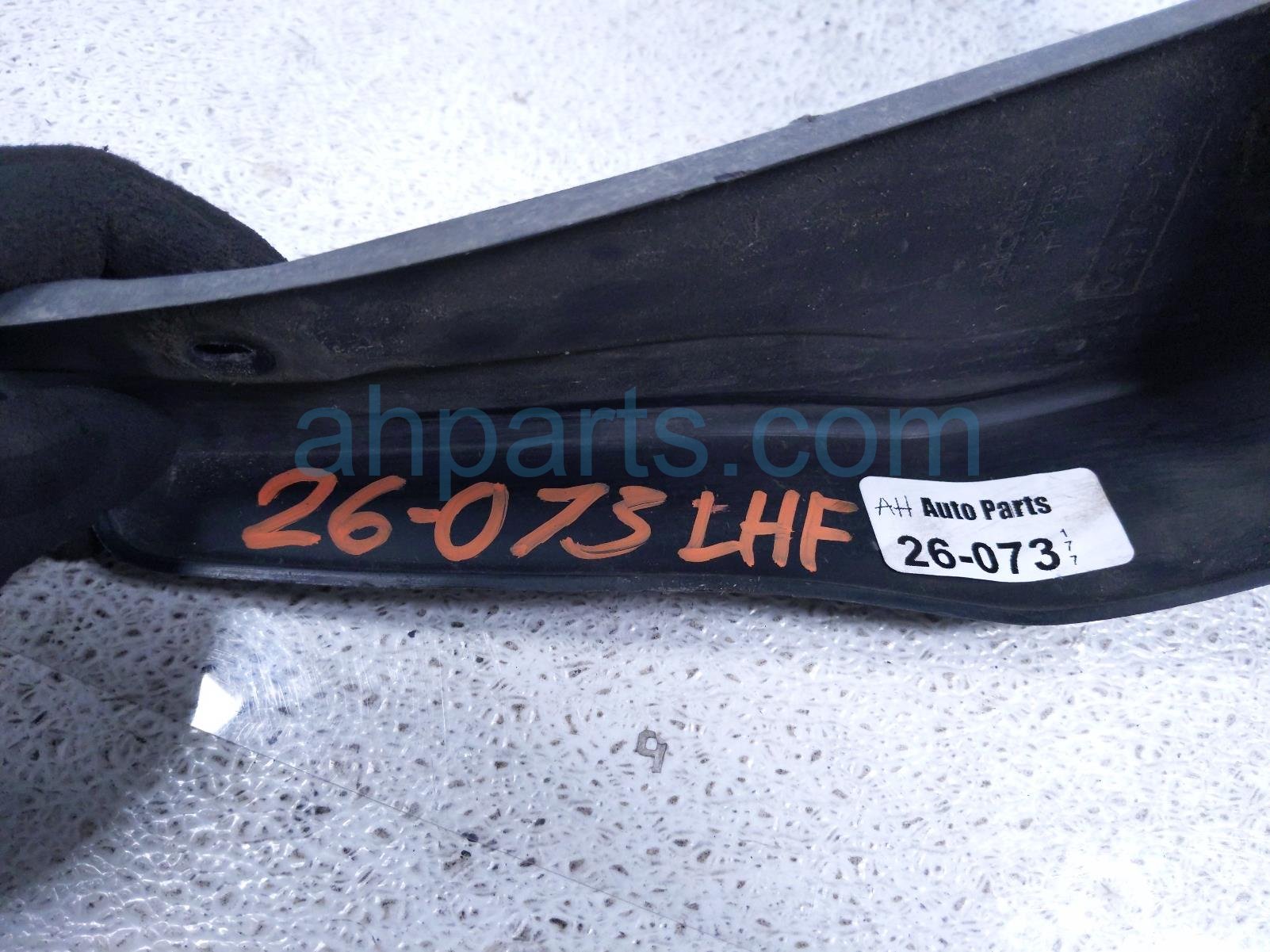 2016 Honda CR V Front Driver Mud Flap / Splash Shield 08P08 T0A 100R1 Replacement 2016 Honda CR V Front Driver Mud Flap / Splash Shield 08P08 T0A 100R1 Replacement thumbnail