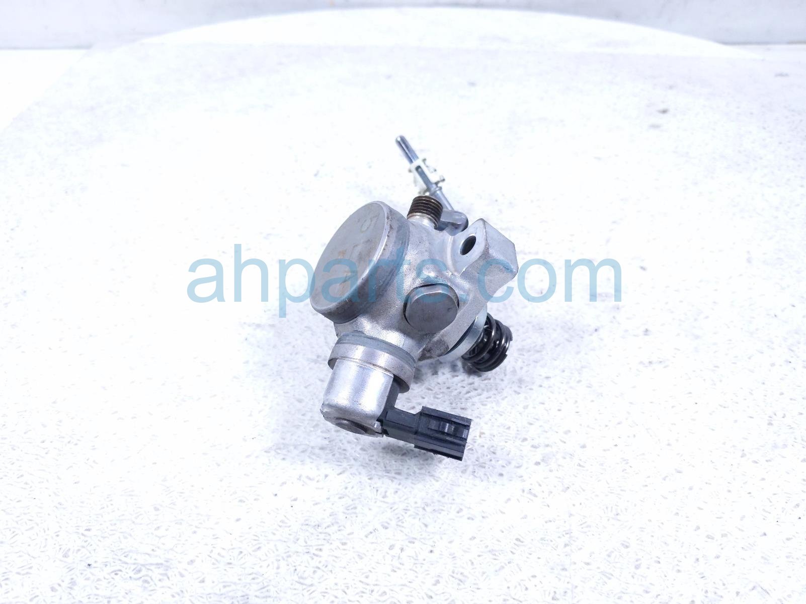 2016 Honda CR V High Pressure Fuel Pump Engine Mtd 06161 5LA 305 Replacement 2016 Honda CR V High Pressure Fuel Pump Engine Mtd 06161 5LA 305 Replacement thumbnail