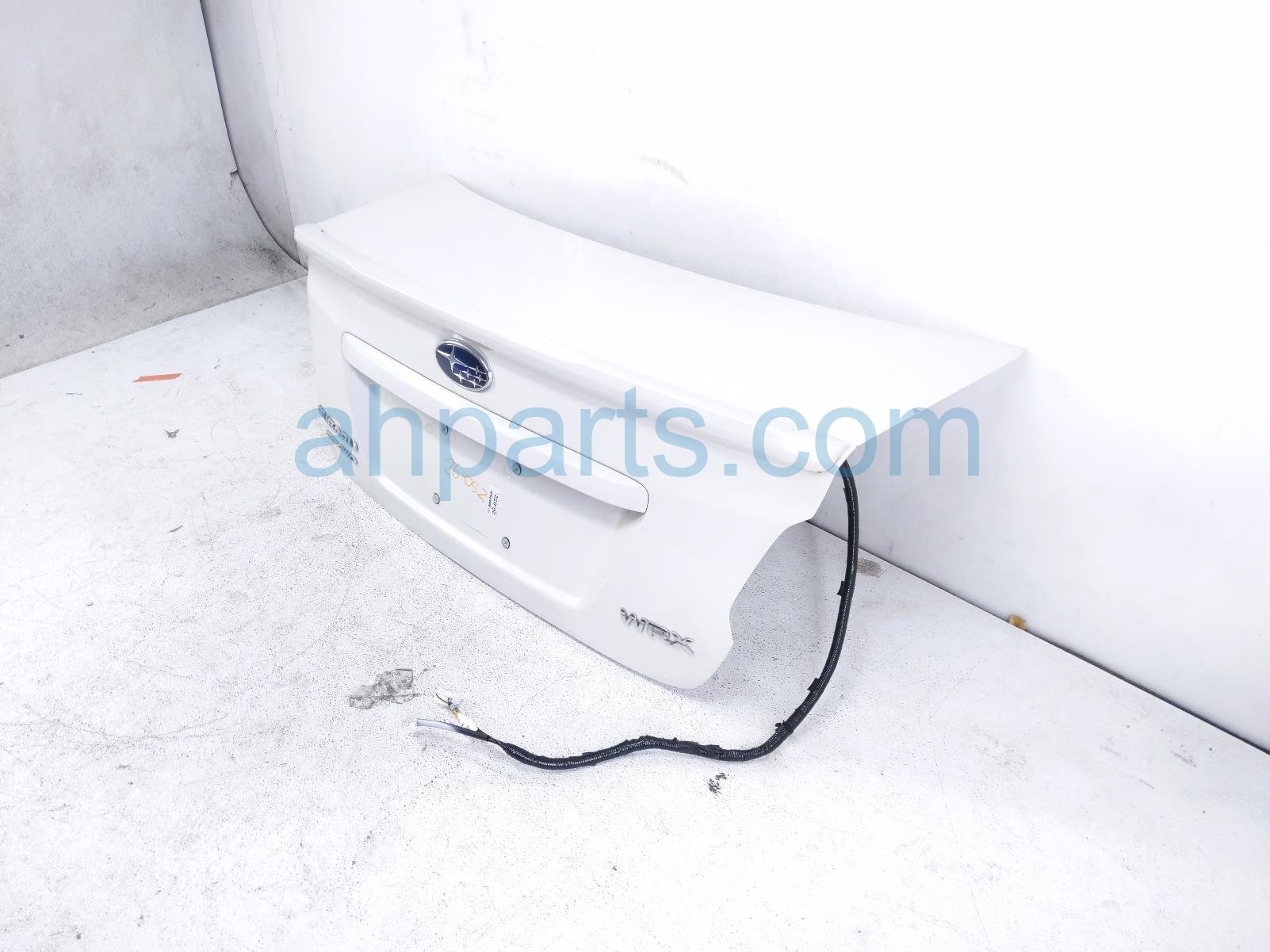 2017 Subaru WRX Trunk / Decklid W/spoiler/cam white 57509VA0509P Replacement 2017 Subaru WRX Trunk / Decklid W/spoiler/cam white 57509VA0509P Replacement thumbnail