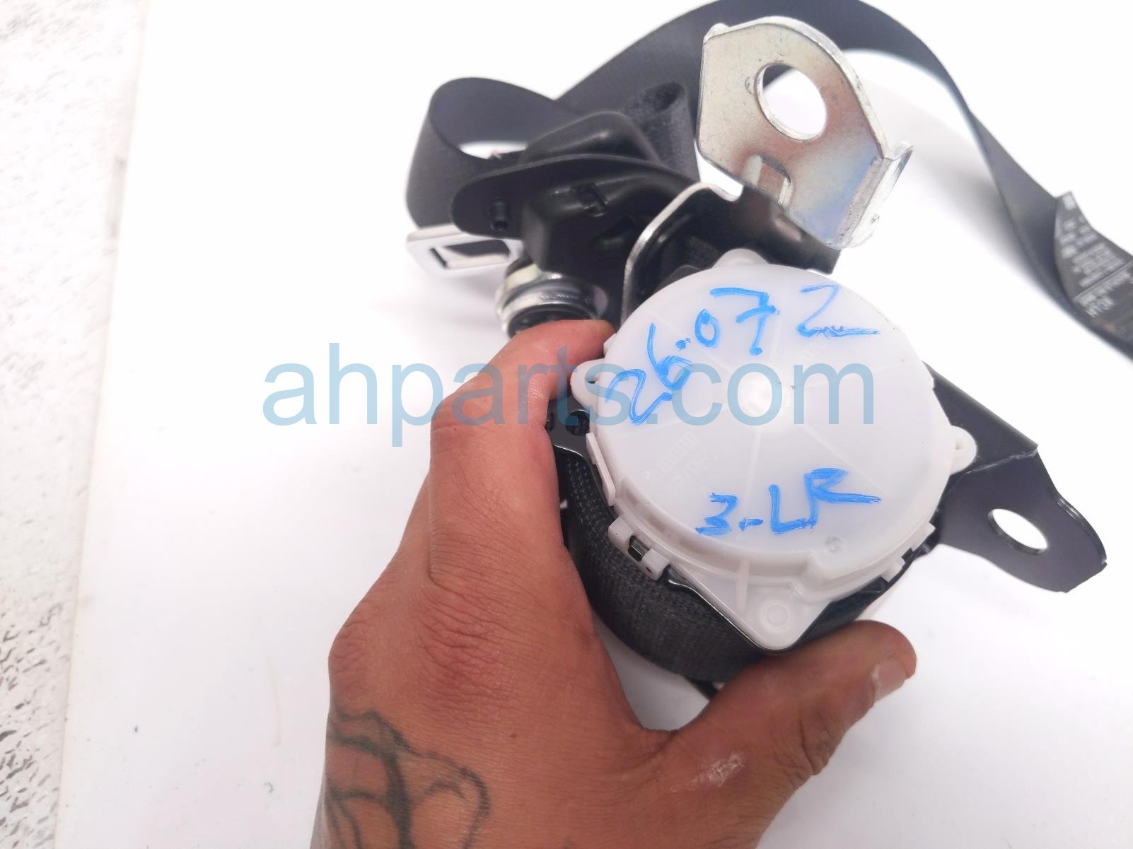 2023 Subaru Ascent Rear Seat 3rd Row Driver Belt Retractor Black 64625XC01DVH Replacement 2023 Subaru Ascent Rear Seat 3rd Row Driver Belt Retractor Black 64625XC01DVH Replacement thumbnail