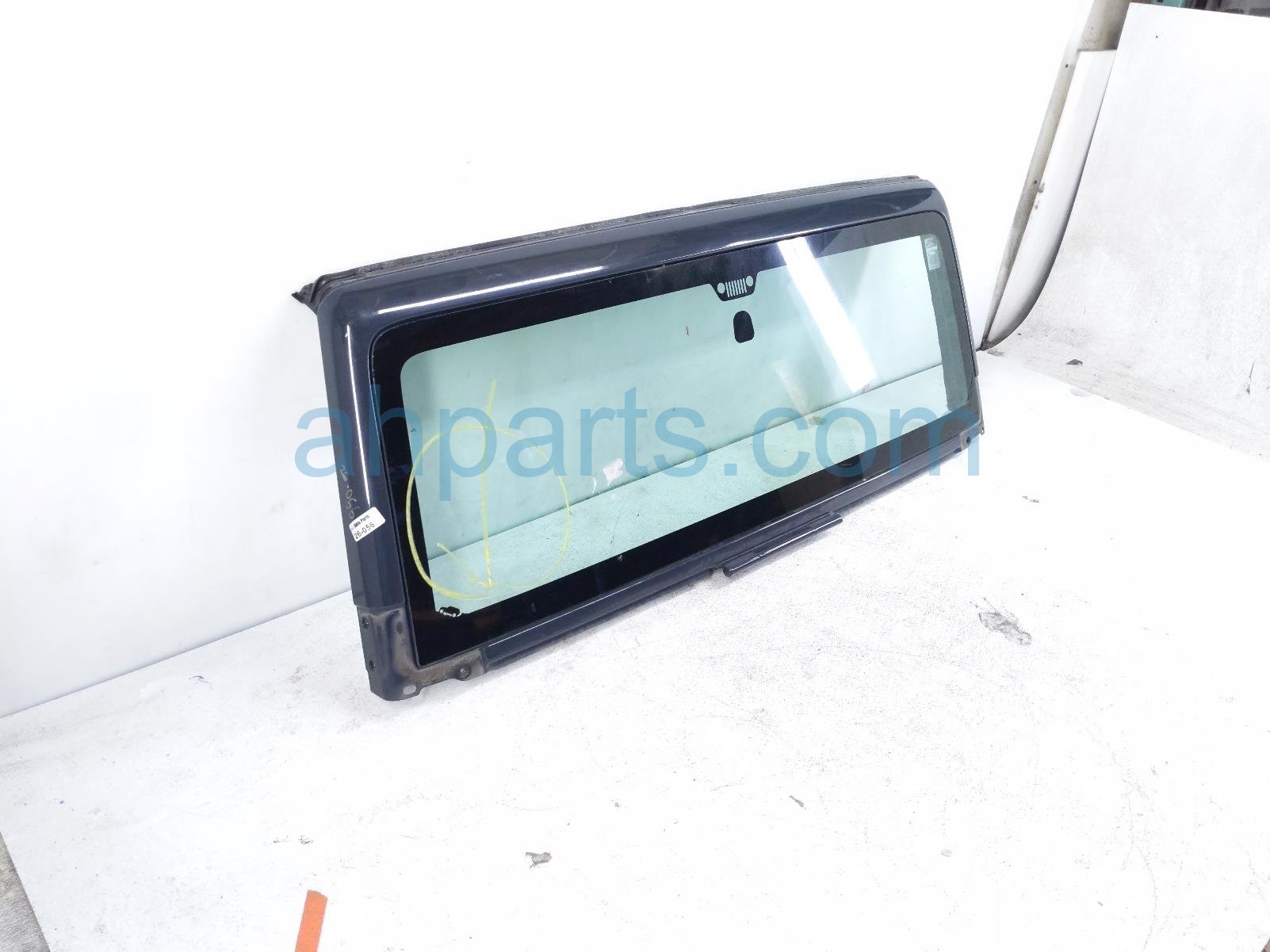 2017 Jeep Wrangler Window Glass Windhshield & Frame Assembly Grey 68088537AA Replacement 2017 Jeep Wrangler Window Glass Windhshield & Frame Assembly Grey 68088537AA Replacement thumbnail