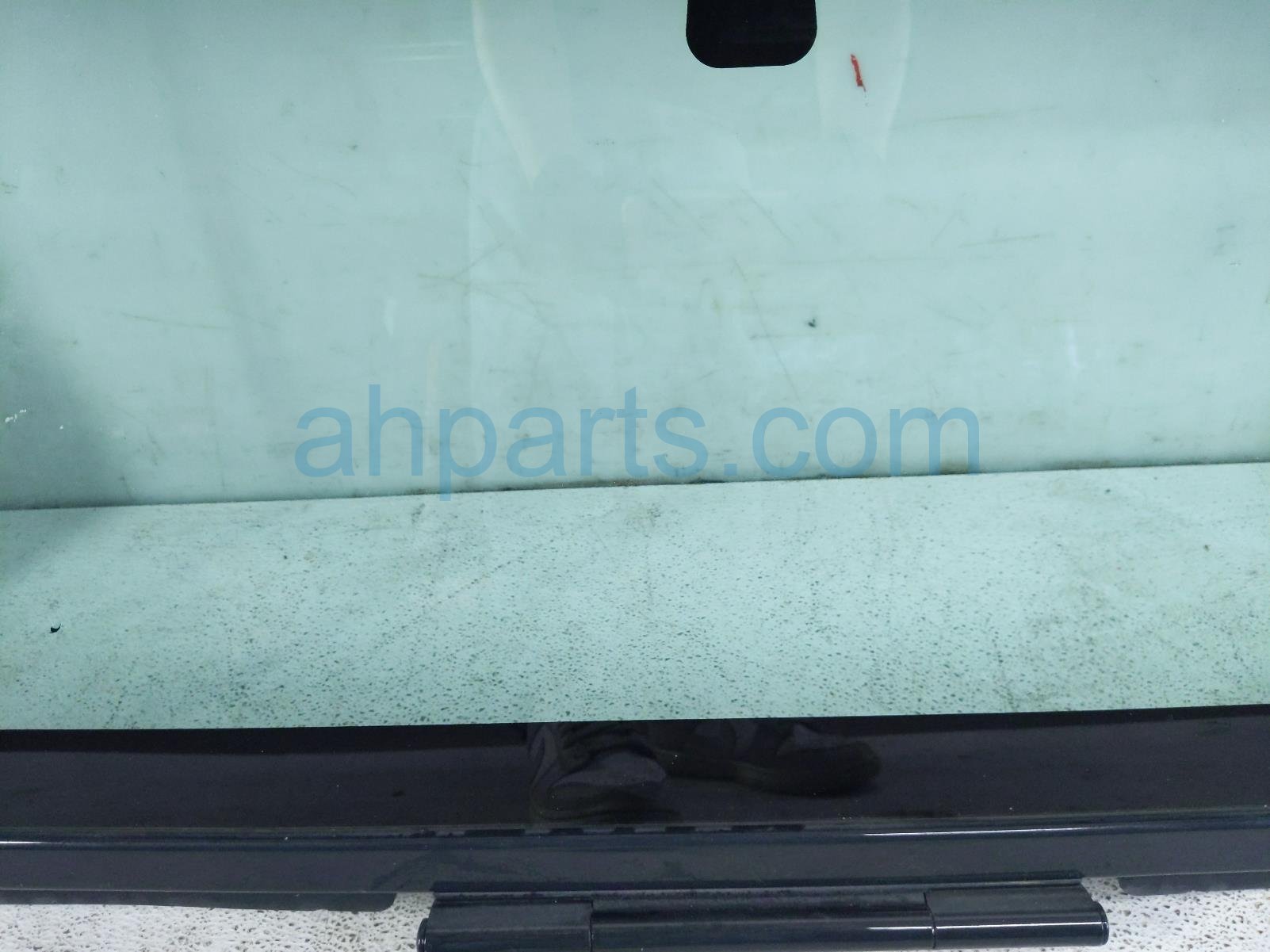 2017 Jeep Wrangler Window Glass Windhshield & Frame Assembly Grey 68088537AA Replacement 2017 Jeep Wrangler Window Glass Windhshield & Frame Assembly Grey 68088537AA Replacement thumbnail