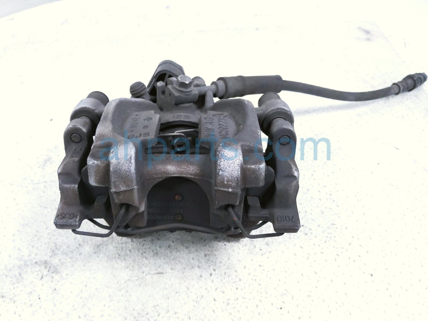 Volkswagen RR/RH BRAKE CALIPER