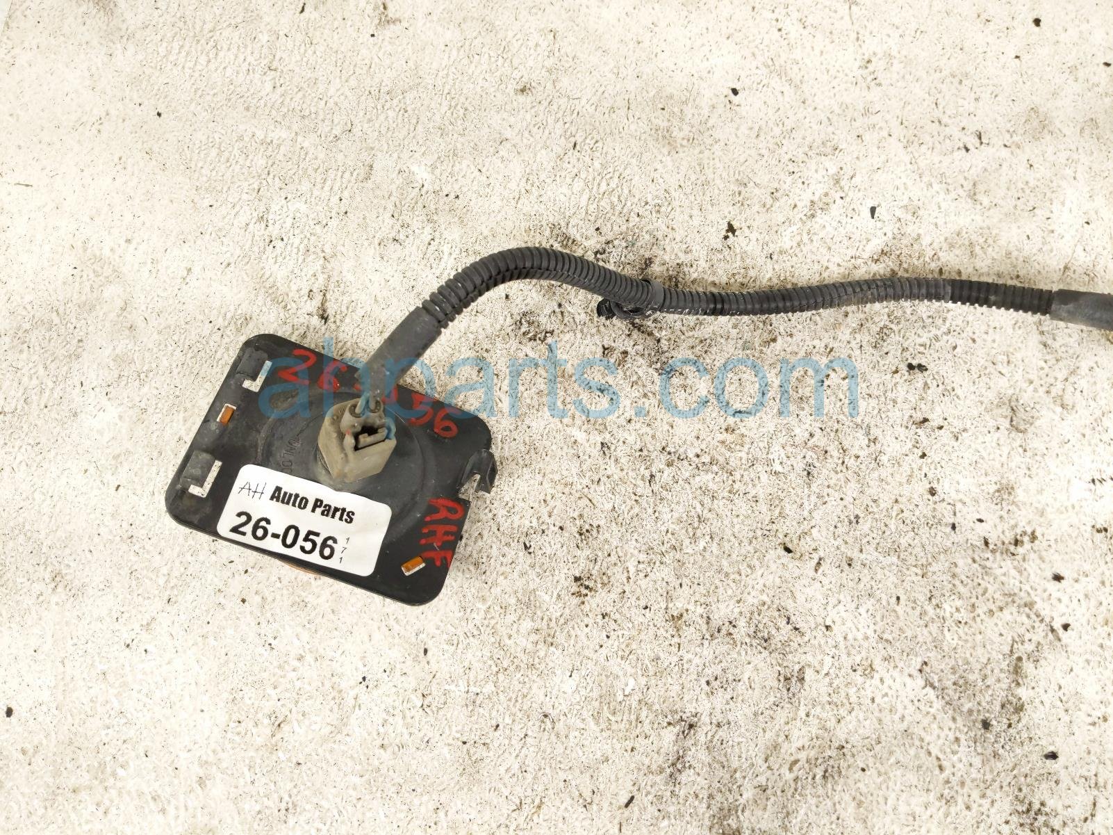 2017 Jeep Wrangler Front Passenger Side Marker Lamp 68274527AA Replacement 2017 Jeep Wrangler Front Passenger Side Marker Lamp 68274527AA Replacement thumbnail