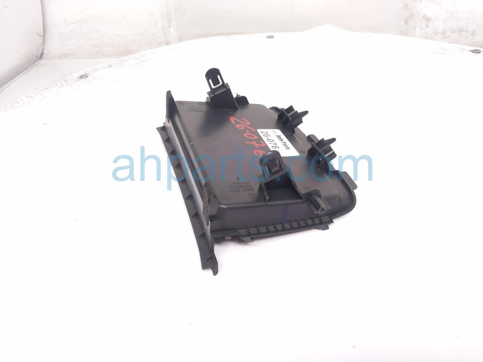 2023 Nissan Rogue Center Console Cubby Tray blk 969A1 6RR0A Replacement 2023 Nissan Rogue Center Console Cubby Tray blk 969A1 6RR0A Replacement thumbnail