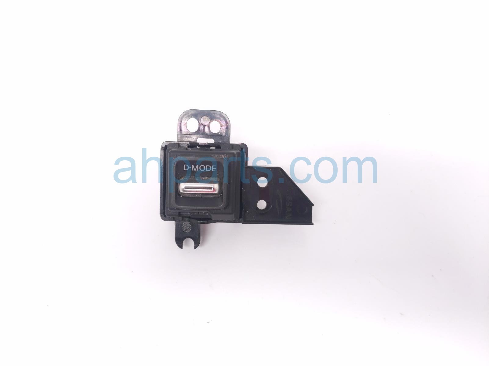 Nissan DRIVE MODE SWITCH - CONSOLE MTD