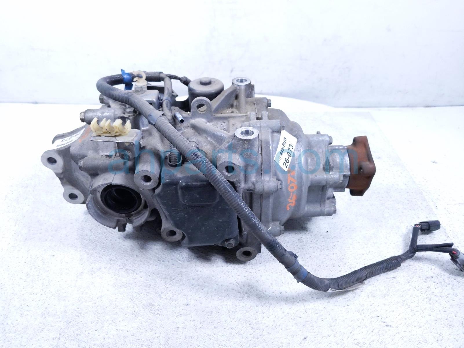 2016 Honda CR V Rear Differential Carrier Assy 41200 R7L A01 Replacement 2016 Honda CR V Rear Differential Carrier Assy 41200 R7L A01 Replacement thumbnail