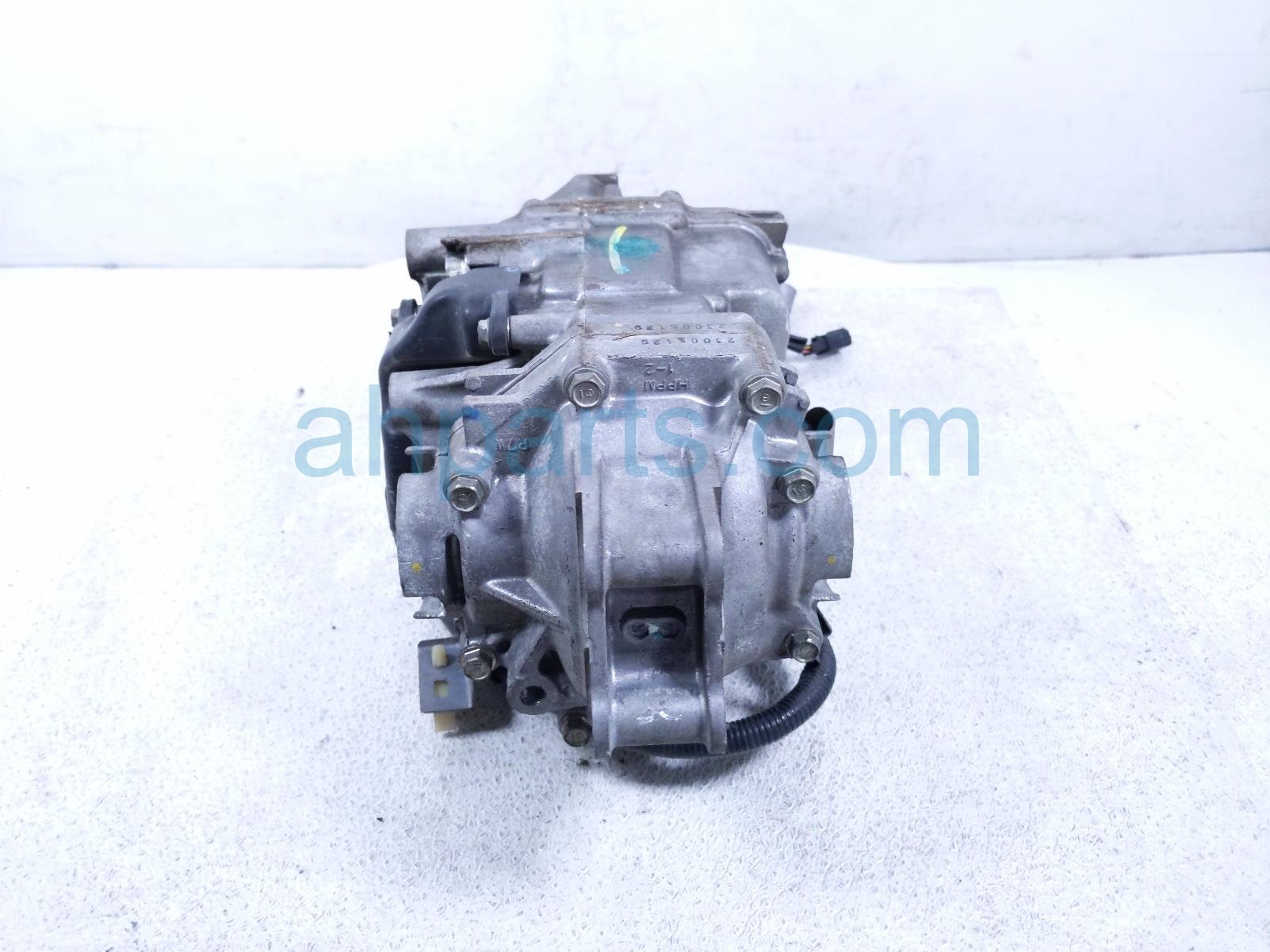2016 Honda CR V Rear Differential Carrier Assy 41200 R7L A01 Replacement 2016 Honda CR V Rear Differential Carrier Assy 41200 R7L A01 Replacement thumbnail