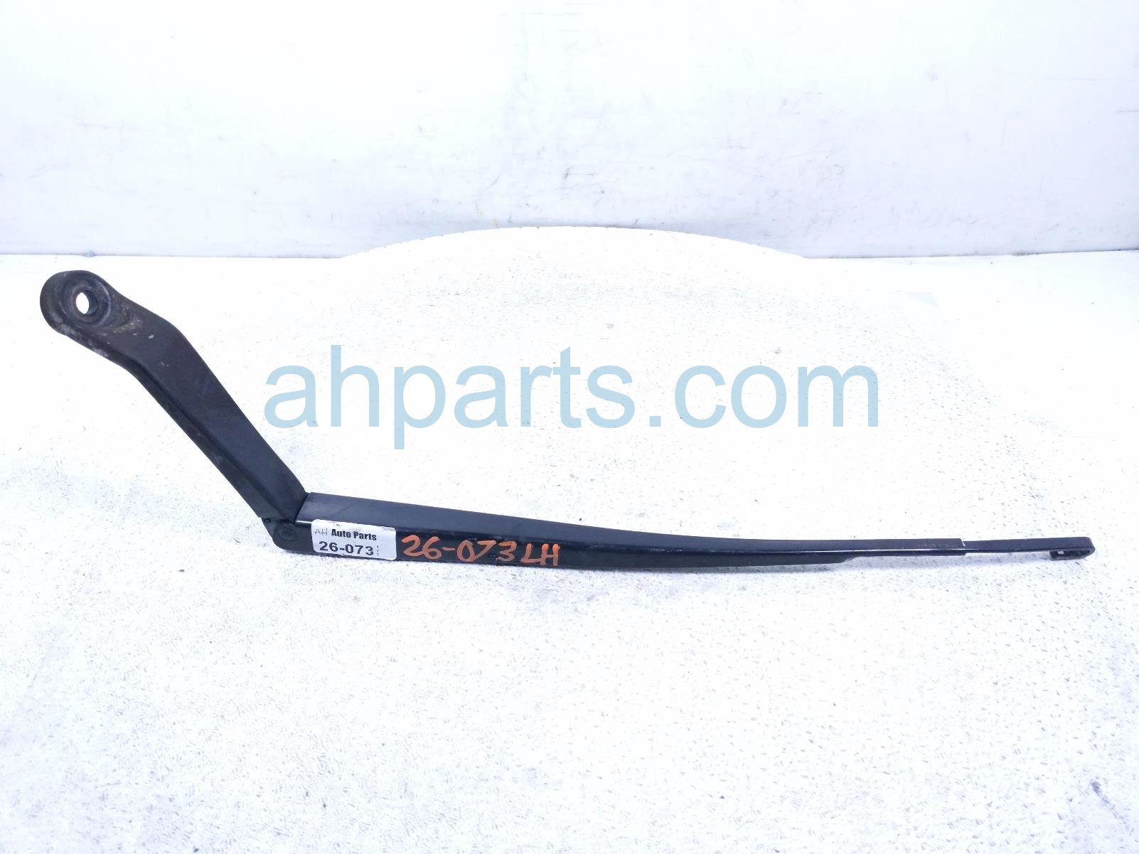 2016 Honda CR V Driver Windshield Wiper Arm 76600 T0A A01 Replacement 2016 Honda CR V Driver Windshield Wiper Arm 76600 T0A A01 Replacement thumbnail