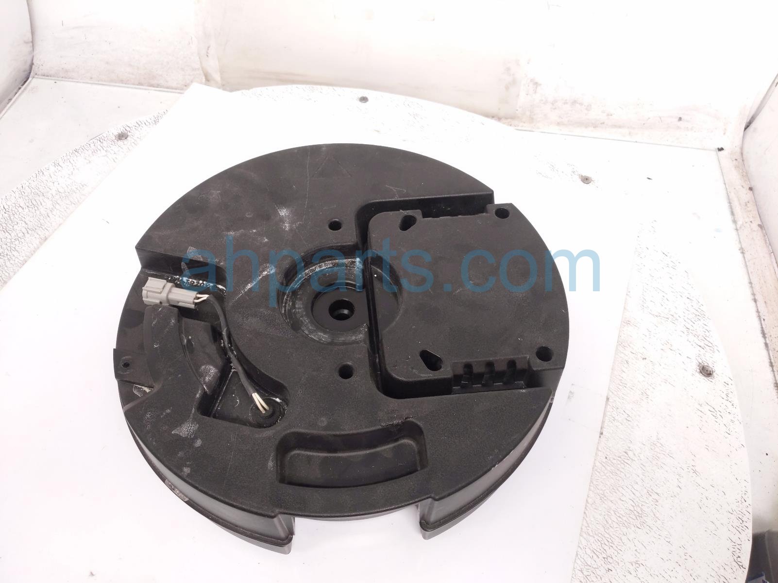 2023 Nissan Rogue Rear Speaker / Subwoofer 28170 6RA2A Replacement 2023 Nissan Rogue Rear Speaker / Subwoofer 28170 6RA2A Replacement thumbnail