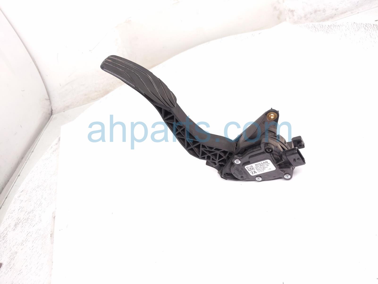 Nissan GAS / ACCEL PEDAL W/SENSOR FL