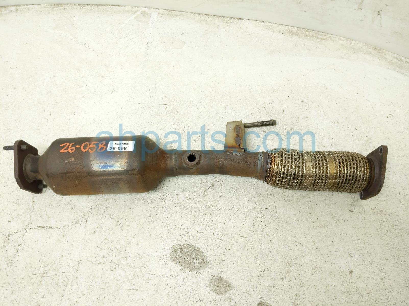 Nissan LOWER EXHAUST CONVERTER PIPE - 2.5L