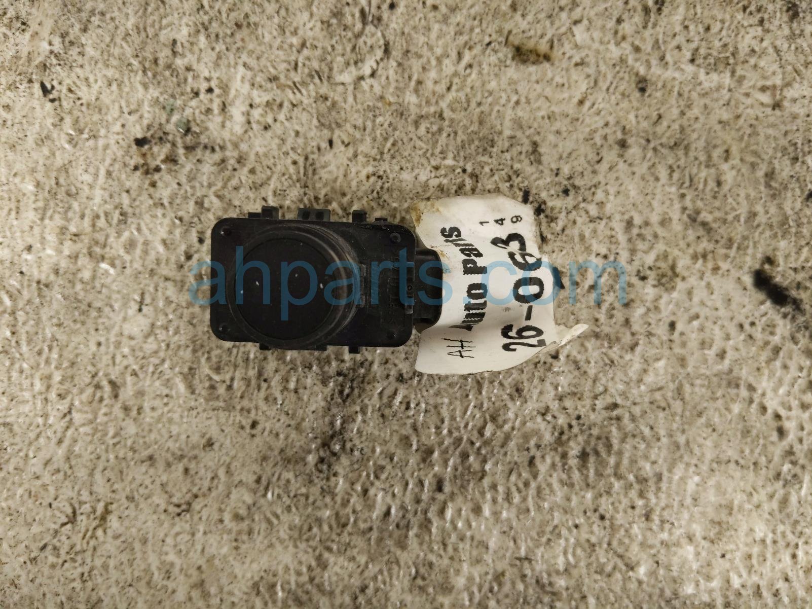 Toyota REAR SINGLE PARKING AID SENSOR -BLUE