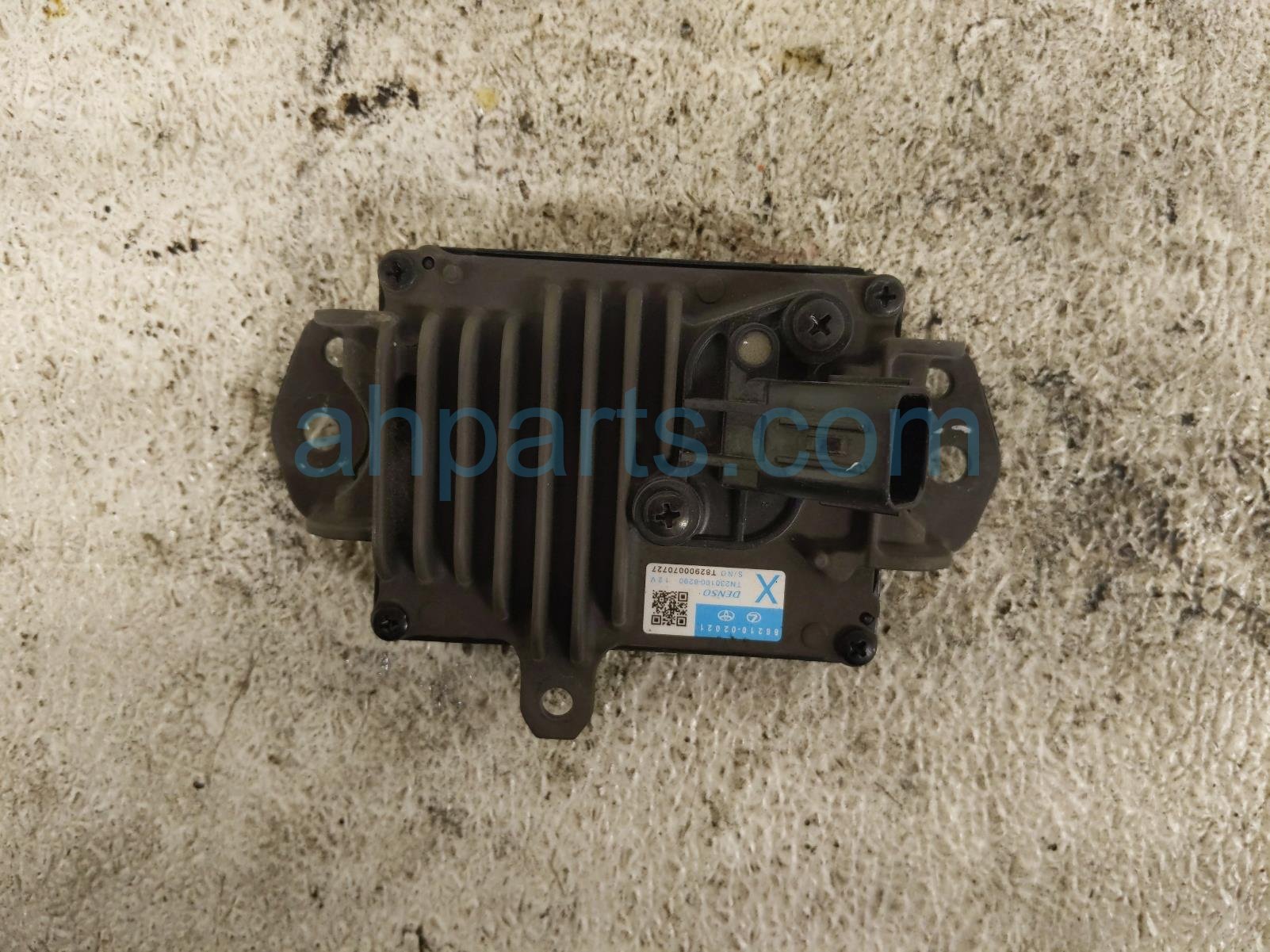 Toyota FRONT CRUISE DISTANCE RADAR - XLE