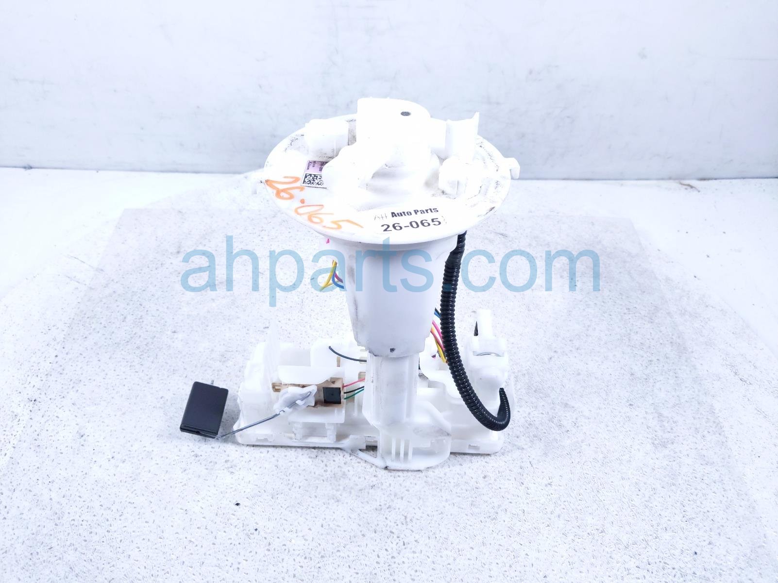 Toyota GAS / FUEL PUMP (TANK MOUNTED)