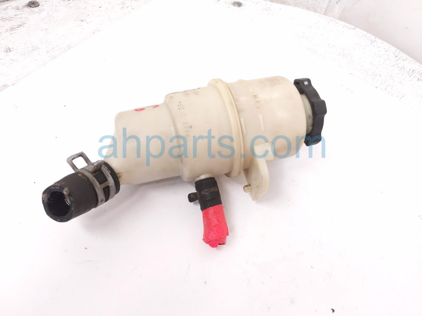 2017 Jeep Wrangler Reserve Bottle / Tank Power Steering Fluid Reservoir 52126151AG Replacement 2017 Jeep Wrangler Reserve Bottle / Tank Power Steering Fluid Reservoir 52126151AG Replacement thumbnail