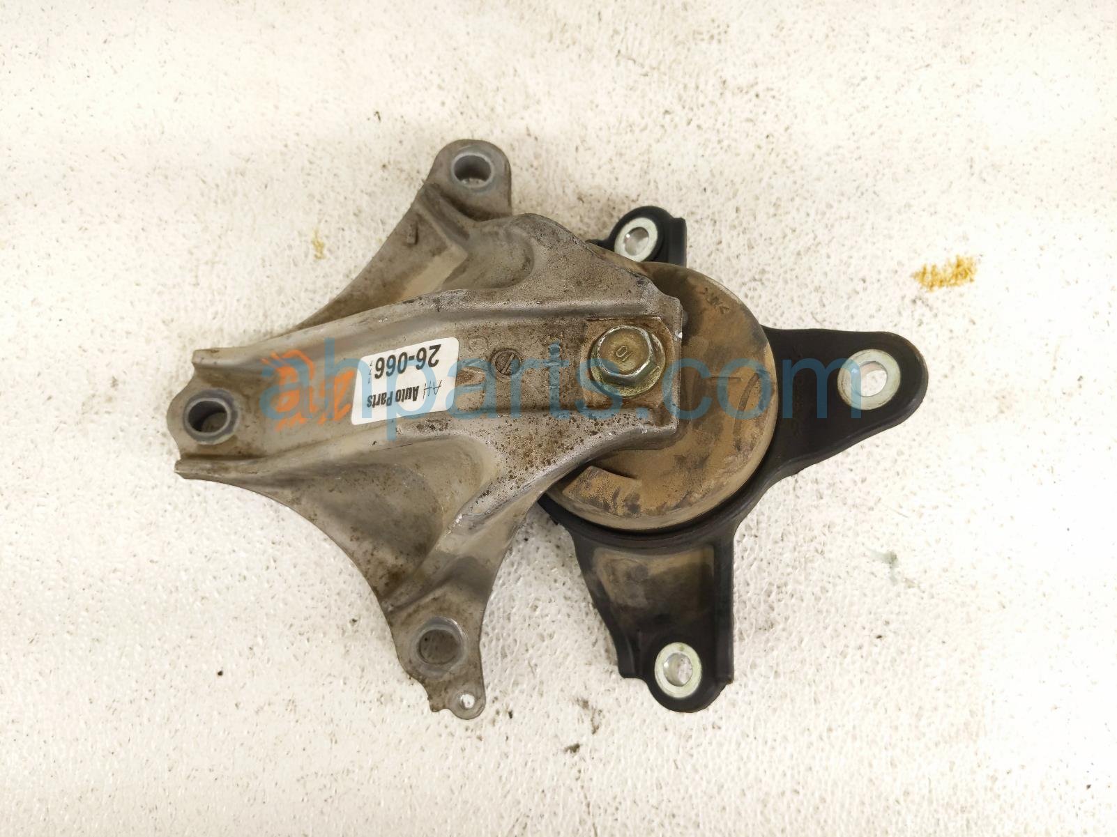 Honda LH UPPER TRANS MOUNT - 2.4L SDN
