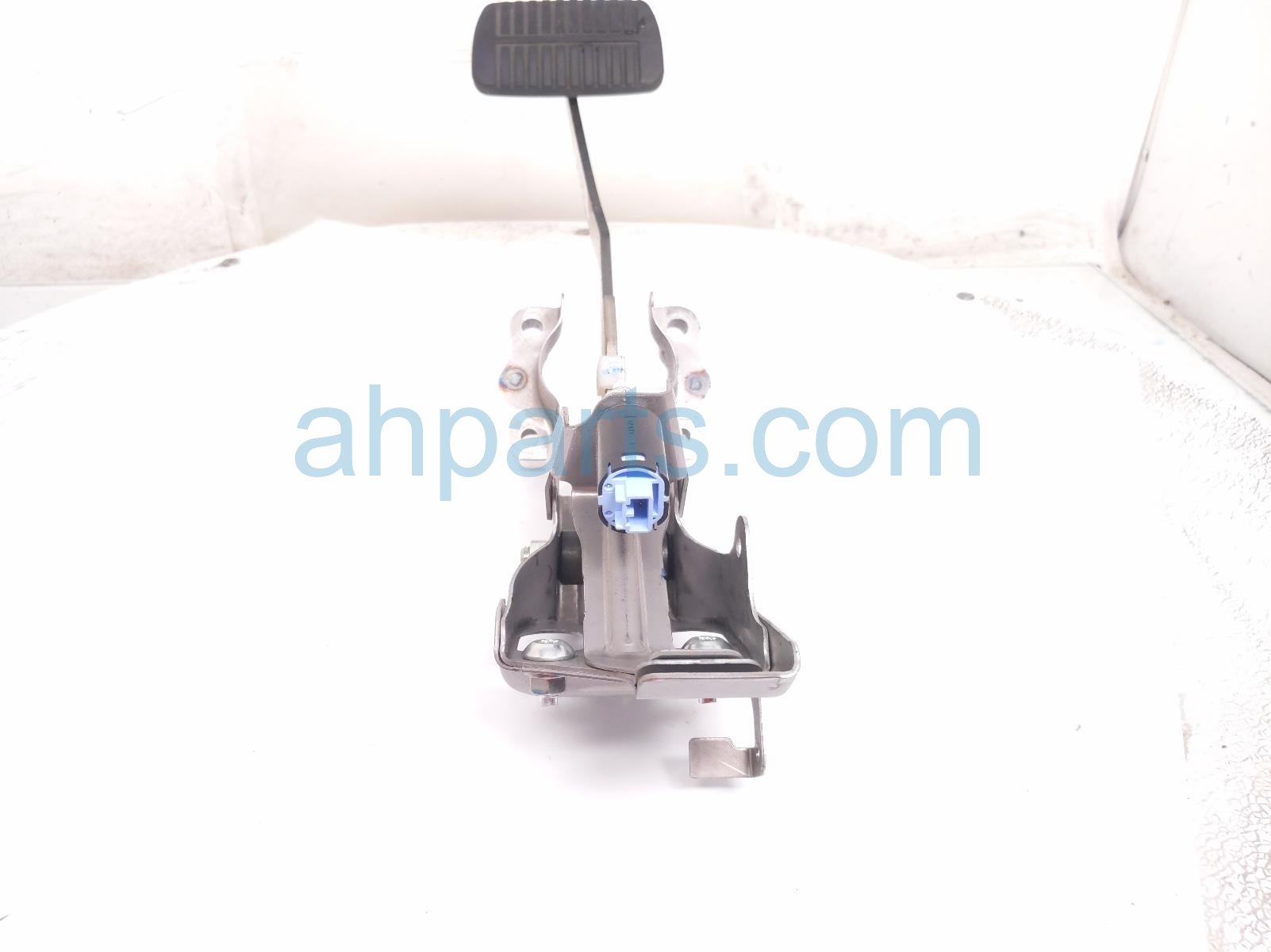 2023 Subaru Ascent Brake Pedal Assy Fl 36012XC00B Replacement 2023 Subaru Ascent Brake Pedal Assy Fl 36012XC00B Replacement thumbnail