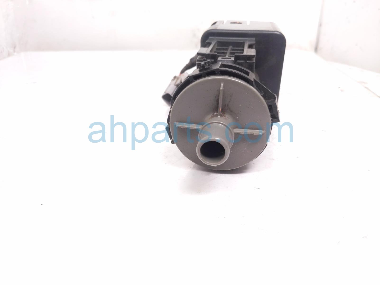 2017 Subaru WRX Vapor Canister Check Valve 2.0l 42084VA031 Replacement 2017 Subaru WRX Vapor Canister Check Valve 2.0l 42084VA031 Replacement thumbnail