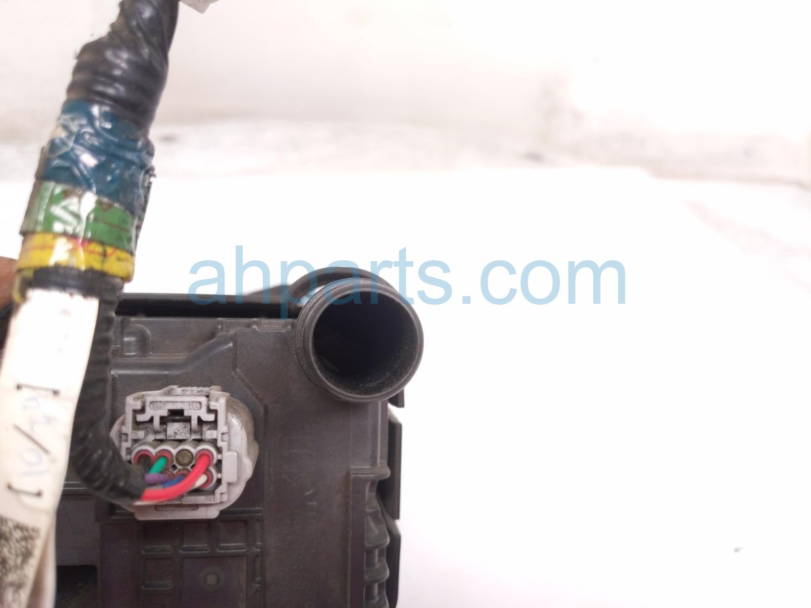 2017 Subaru WRX Vapor Canister Check Valve 2.0l 42084VA031 Replacement 2017 Subaru WRX Vapor Canister Check Valve 2.0l 42084VA031 Replacement thumbnail