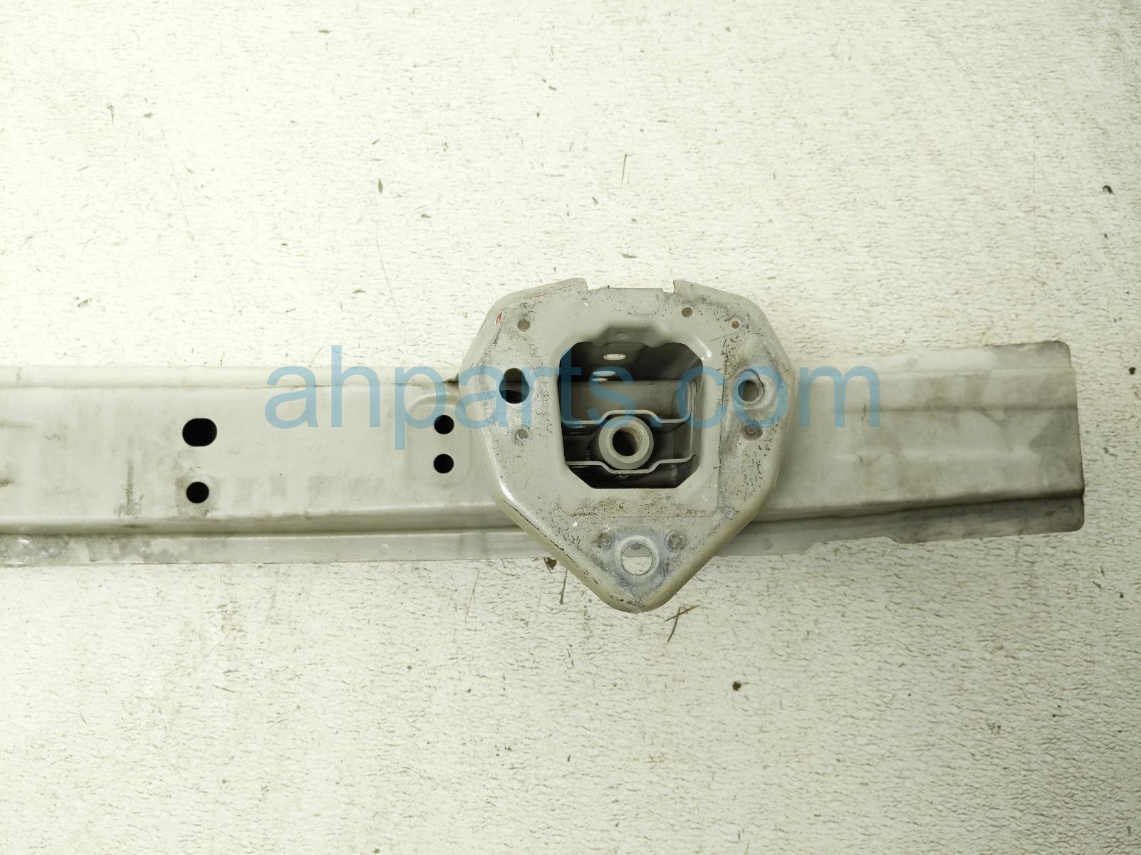 2017 Subaru WRX Beam Rear Bumper Reinforcement Bar 57711FJ0919P Replacement 2017 Subaru WRX Beam Rear Bumper Reinforcement Bar 57711FJ0919P Replacement thumbnail