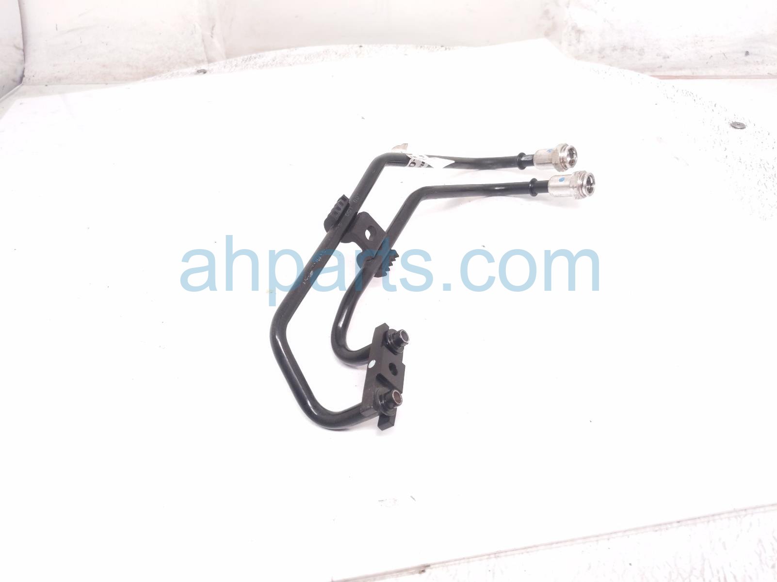 2017 Jeep Wrangler Transmission Oil Cooler Lines 68143893AA Replacement 2017 Jeep Wrangler Transmission Oil Cooler Lines 68143893AA Replacement thumbnail