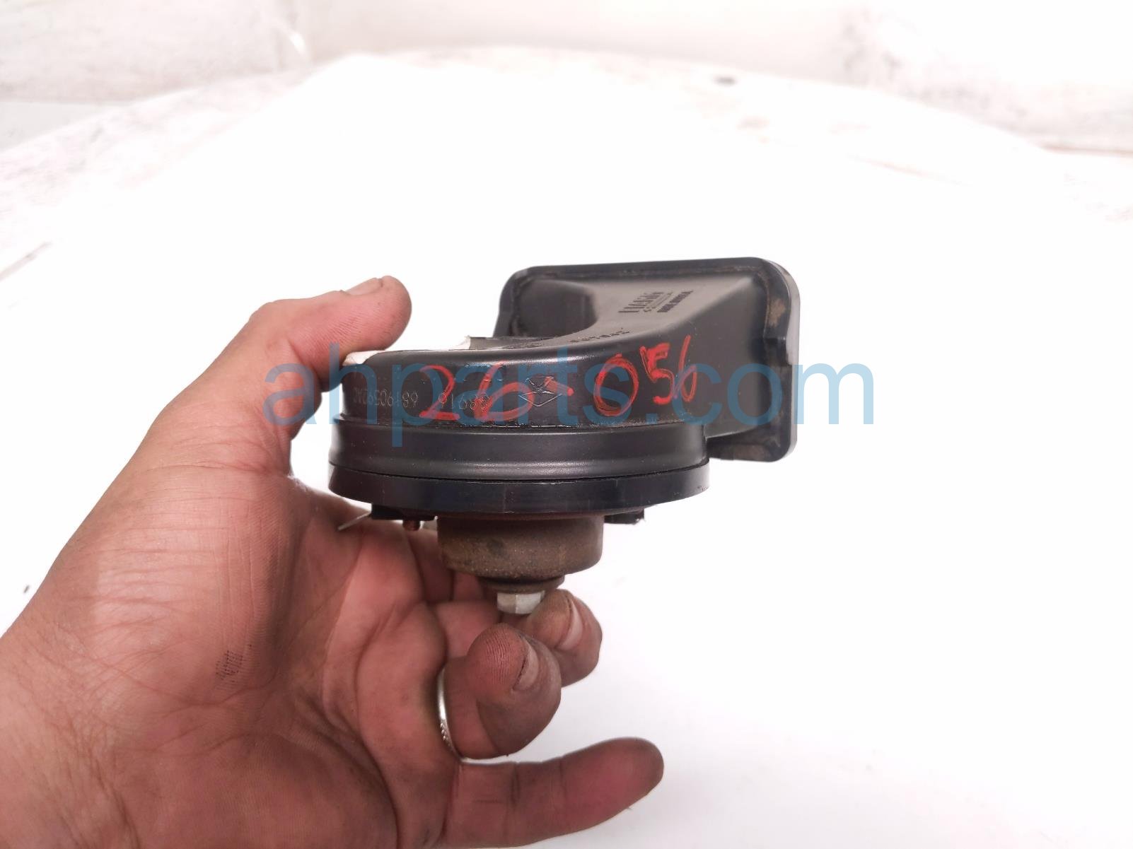 2017 Jeep Wrangler High Note Horn 68190592AC Replacement 2017 Jeep Wrangler High Note Horn 68190592AC Replacement thumbnail