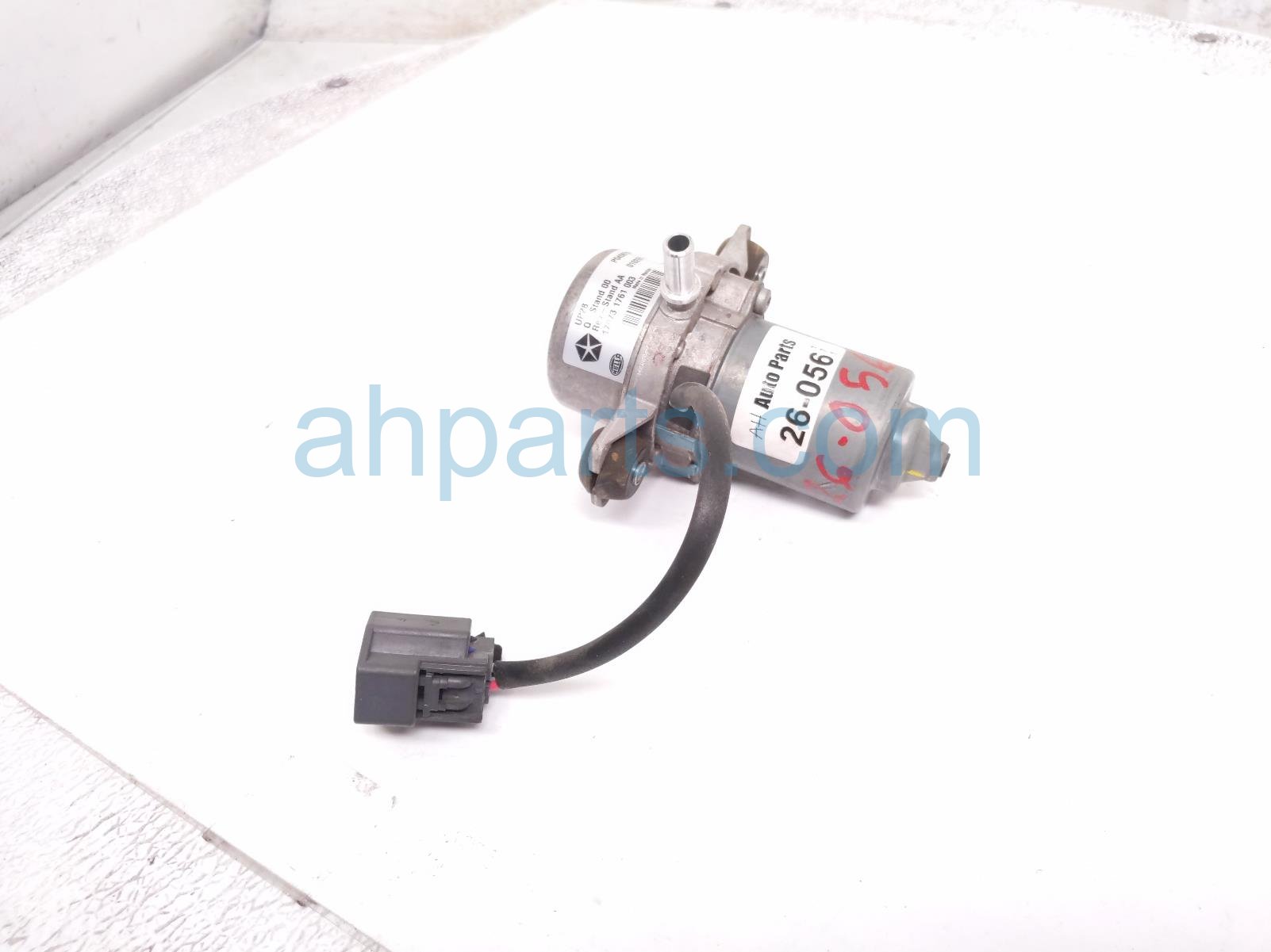 2017 Jeep Wrangler Brake Booster Vacuum Pump 4581586AB Replacement 2017 Jeep Wrangler Brake Booster Vacuum Pump 4581586AB Replacement thumbnail