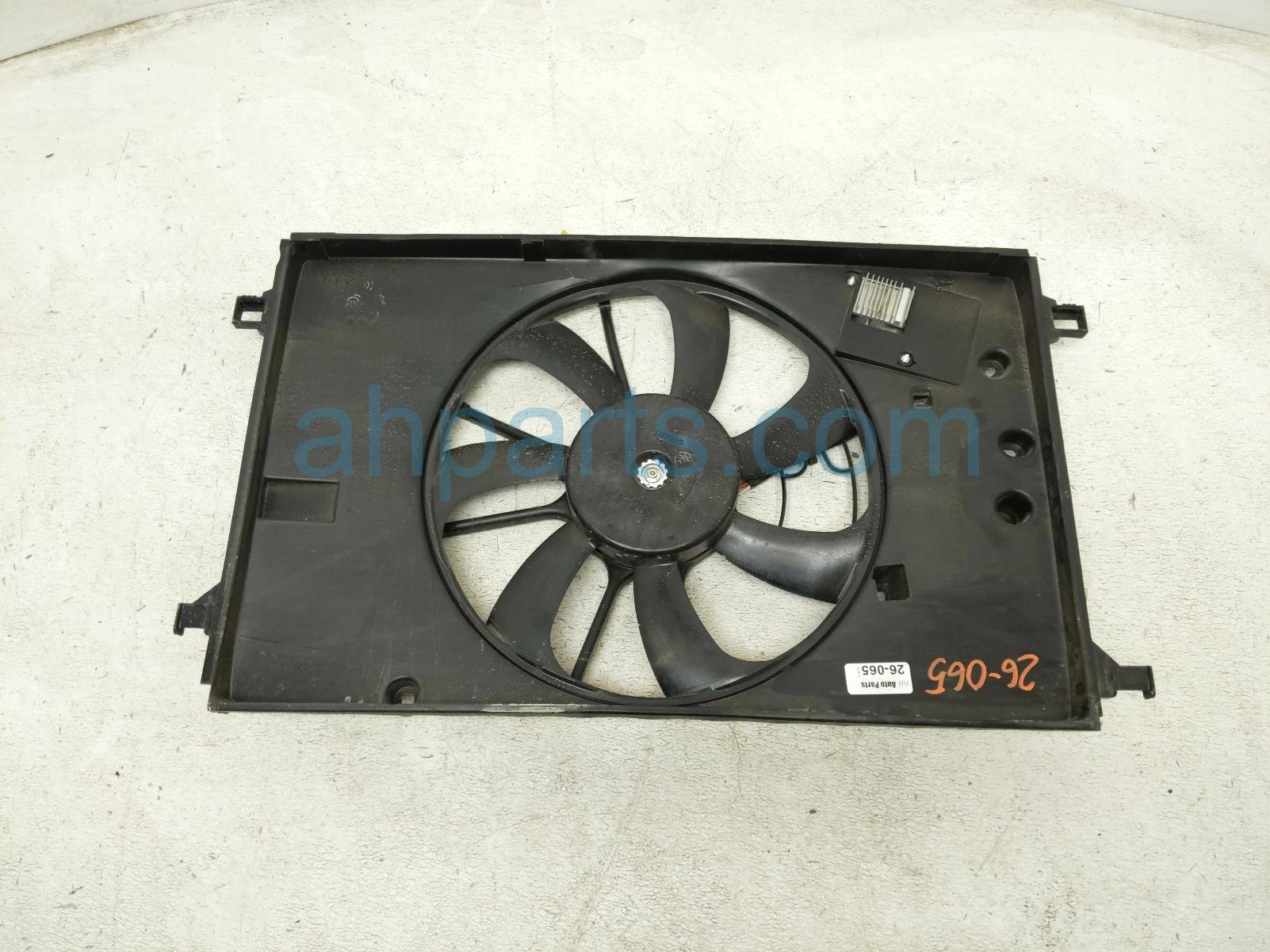 Toyota LH RADIATOR FAN ASSEMBLY