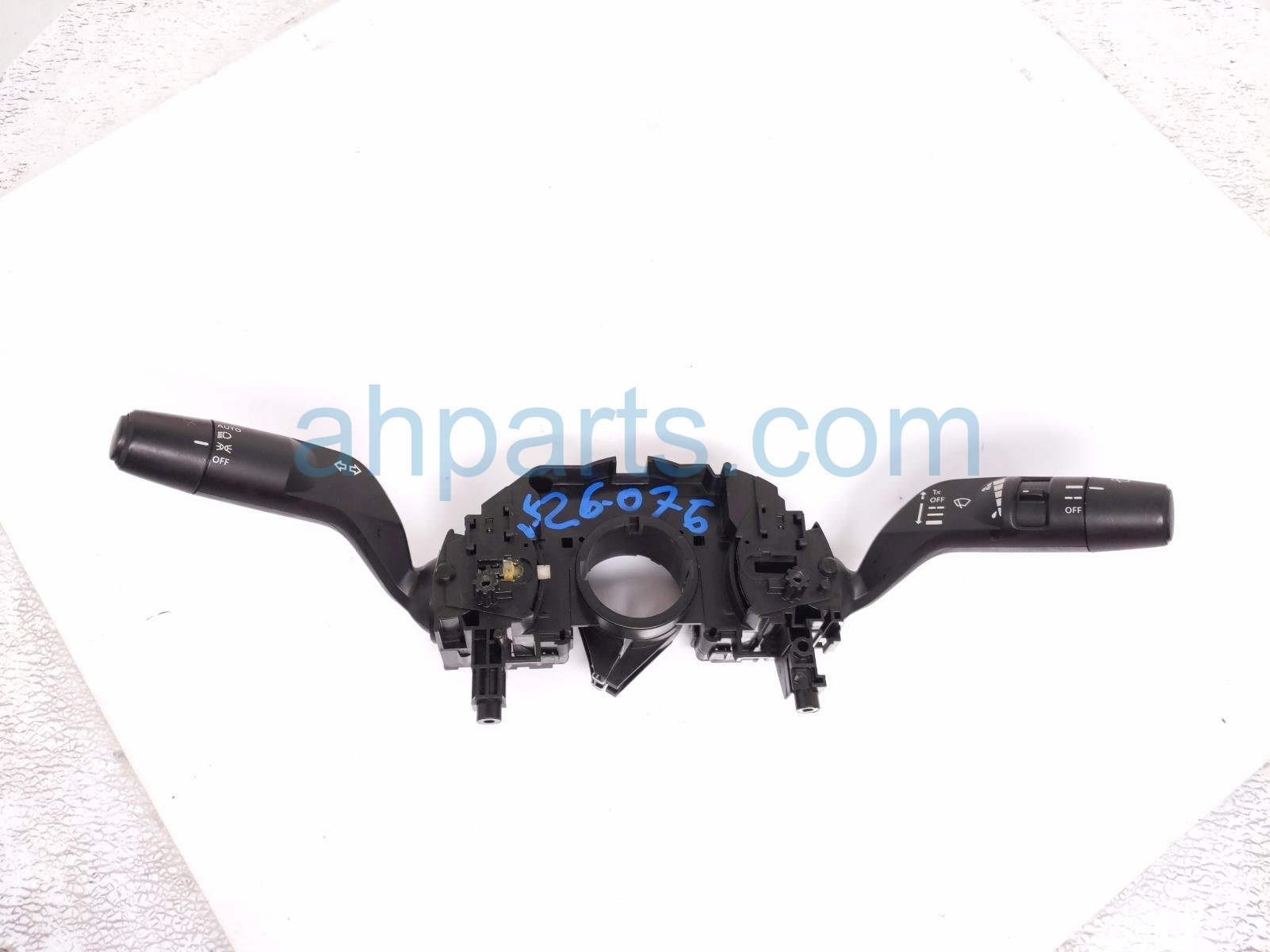 Nissan HEADLAMP / WIPER COLUMN SWITCH