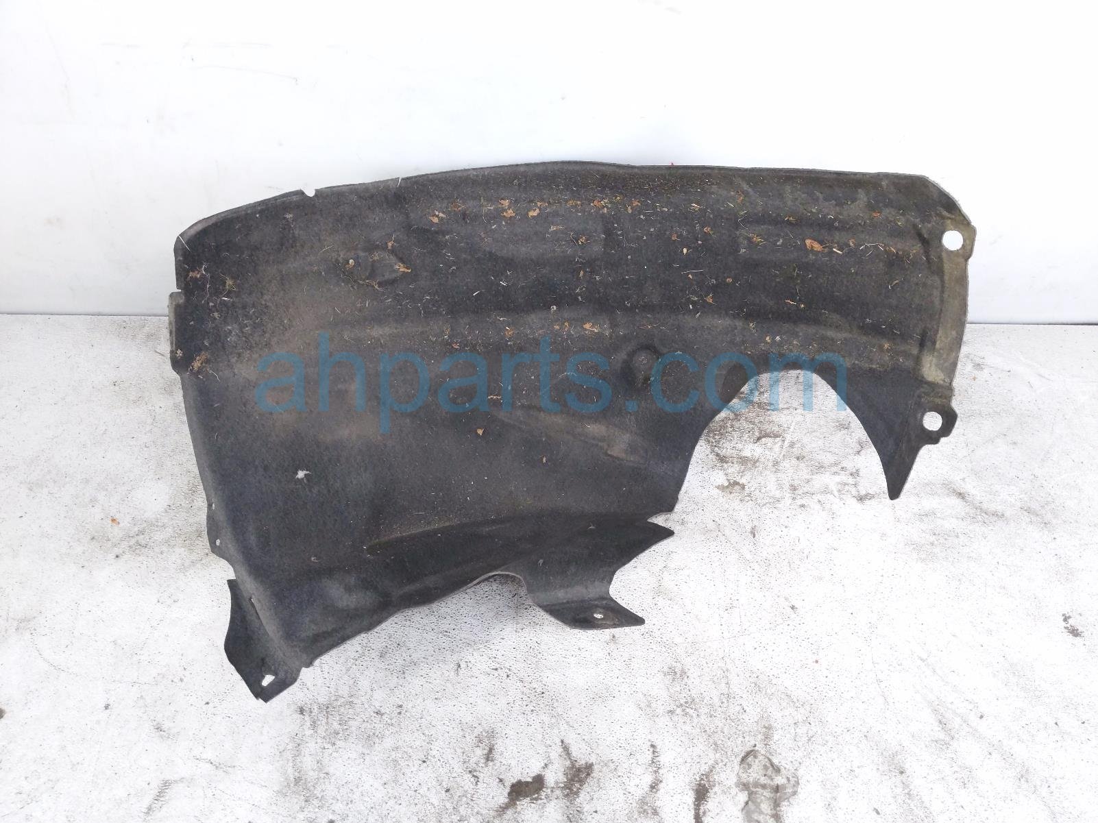 2020 Land Rover Range Rover Sport Front Passenger Rearward Half Fender Liner LR177927 Replacement 2020 Land Rover Range Rover Sport Front Passenger Rearward Half Fender Liner LR177927 Replacement thumbnail