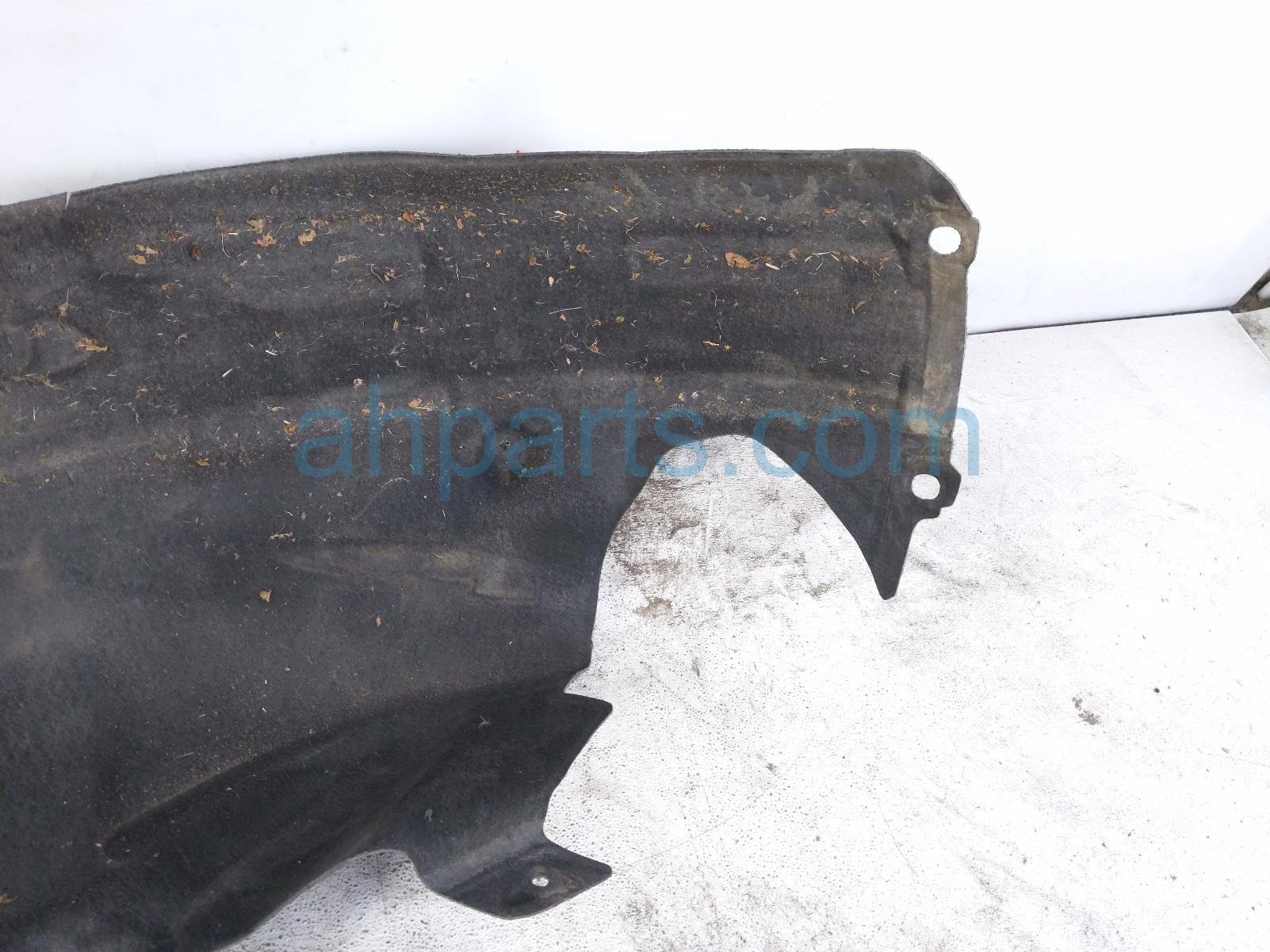2020 Land Rover Range Rover Sport Front Passenger Rearward Half Fender Liner LR177927 Replacement 2020 Land Rover Range Rover Sport Front Passenger Rearward Half Fender Liner LR177927 Replacement thumbnail