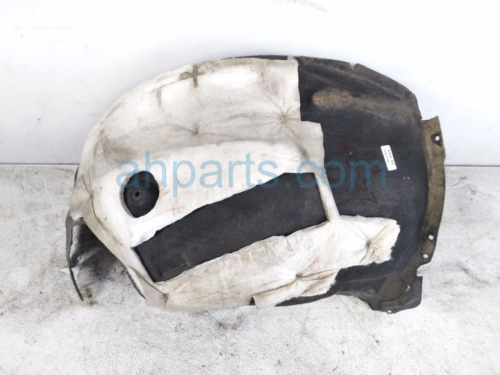 2020 Land Rover Range Rover Sport Front Passenger Rearward Half Fender Liner LR177927 Replacement 2020 Land Rover Range Rover Sport Front Passenger Rearward Half Fender Liner LR177927 Replacement thumbnail