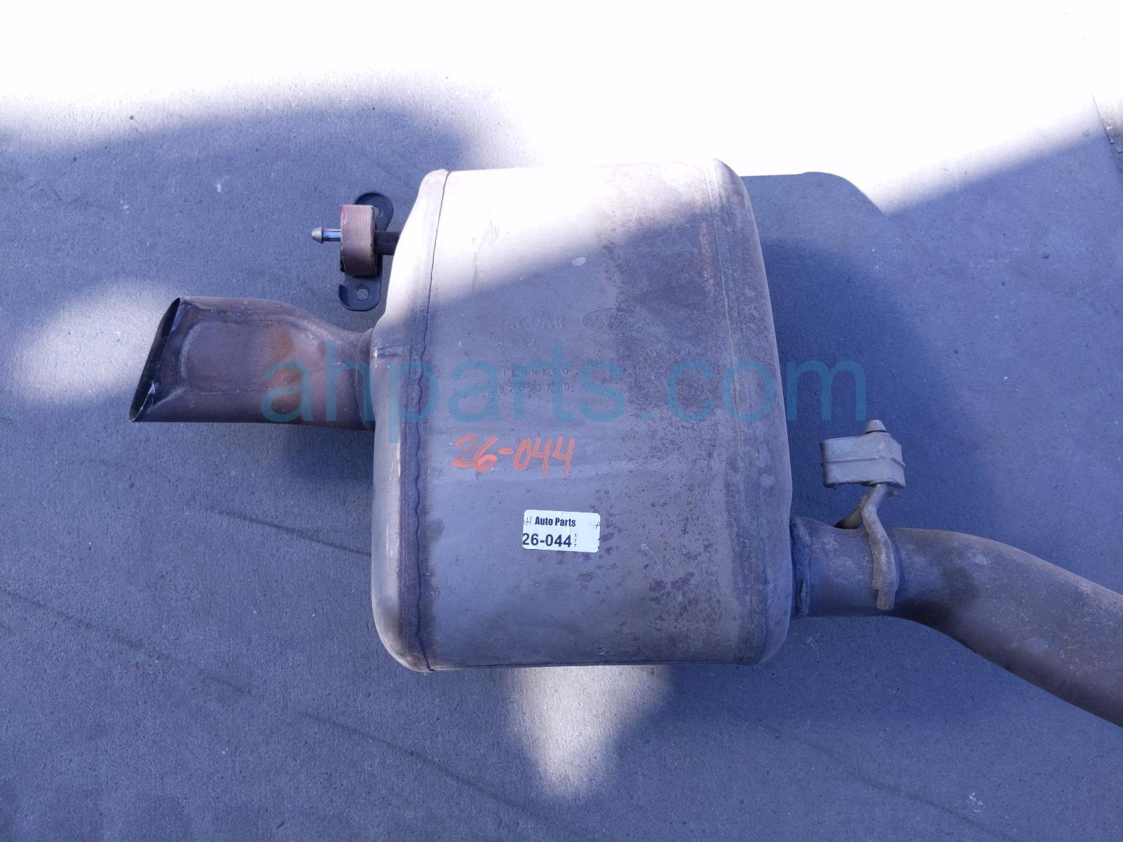 2020 Land Rover Range Rover Sport Rear Exhaust Muffler W/pipe 3.0l Awd LR125186 Replacement 2020 Land Rover Range Rover Sport Rear Exhaust Muffler W/pipe 3.0l Awd LR125186 Replacement thumbnail