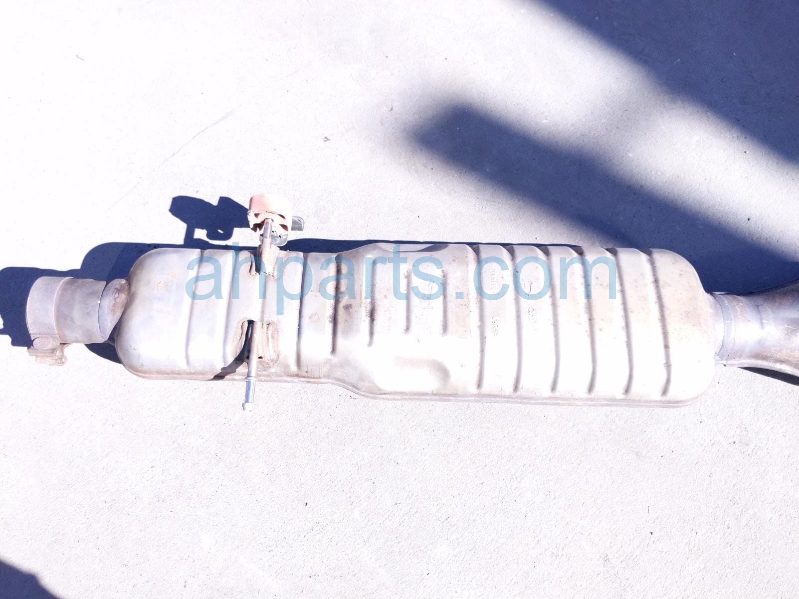 2020 Land Rover Range Rover Sport Rear Exhaust Muffler W/pipe 3.0l Awd LR125186 Replacement 2020 Land Rover Range Rover Sport Rear Exhaust Muffler W/pipe 3.0l Awd LR125186 Replacement thumbnail