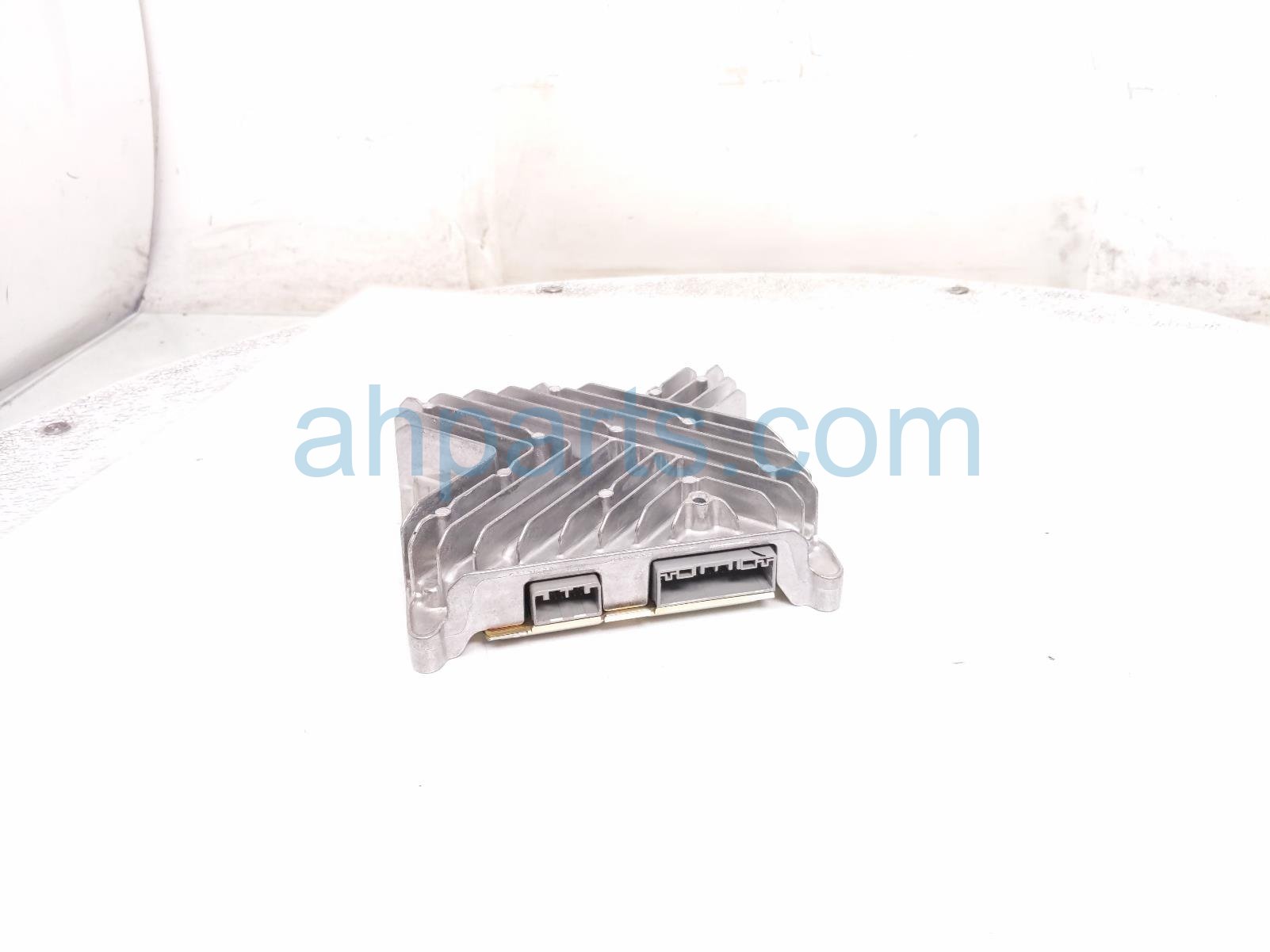 2024 Honda Accord Audio Amplifier Front Right 8A400 30A A01 Replacement 2024 Honda Accord Audio Amplifier Front Right 8A400 30A A01 Replacement thumbnail