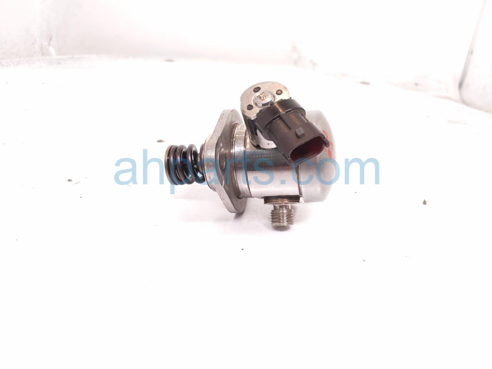 2020 Land Rover Range Rover Sport High Pressure Fuel Pump Engine Mtd J6P3 9D376 AB Replacement 2020 Land Rover Range Rover Sport High Pressure Fuel Pump Engine Mtd J6P3 9D376 AB Replacement thumbnail