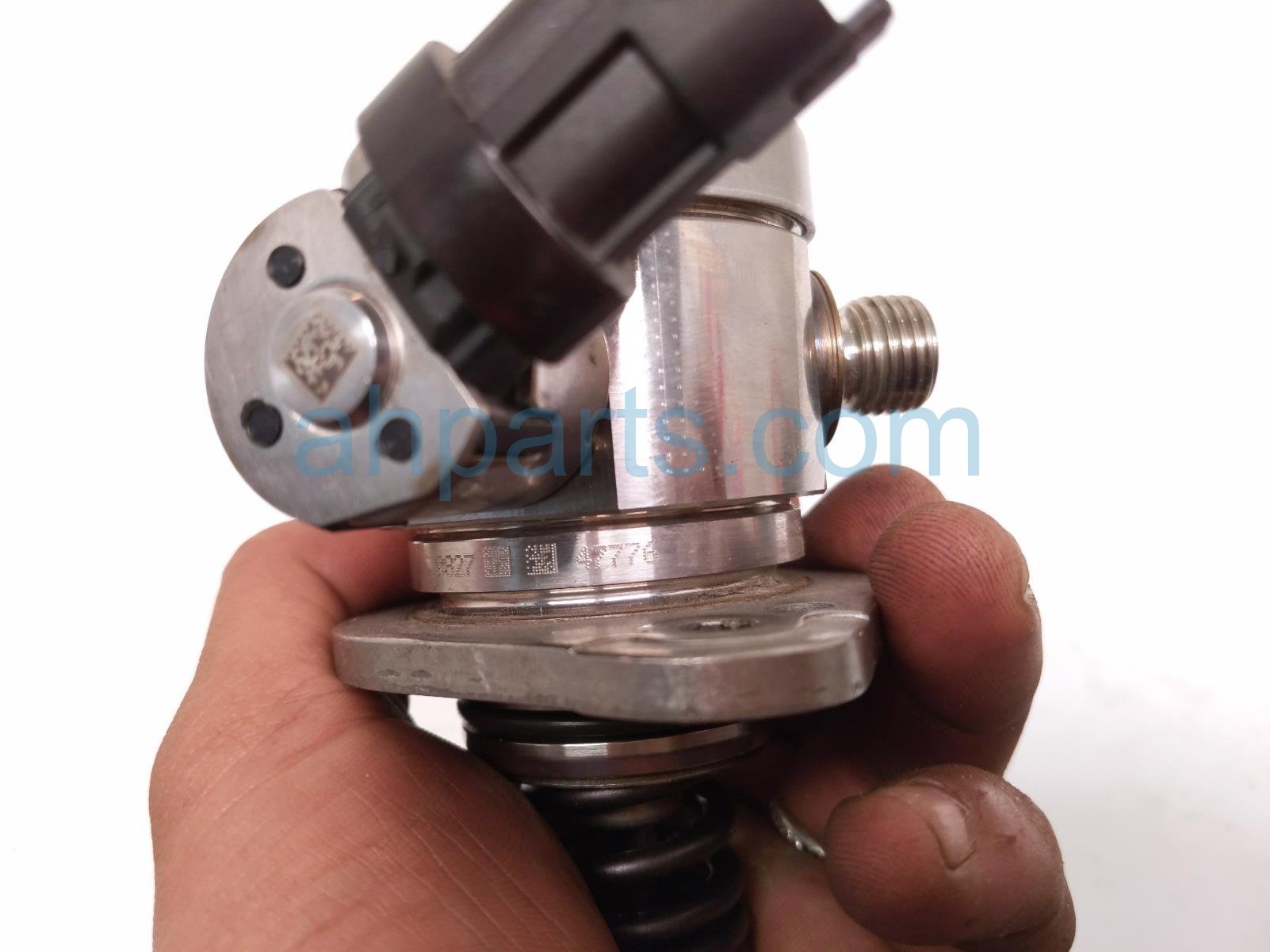 2020 Land Rover Range Rover Sport High Pressure Fuel Pump Engine Mtd J6P3 9D376 AB Replacement 2020 Land Rover Range Rover Sport High Pressure Fuel Pump Engine Mtd J6P3 9D376 AB Replacement thumbnail