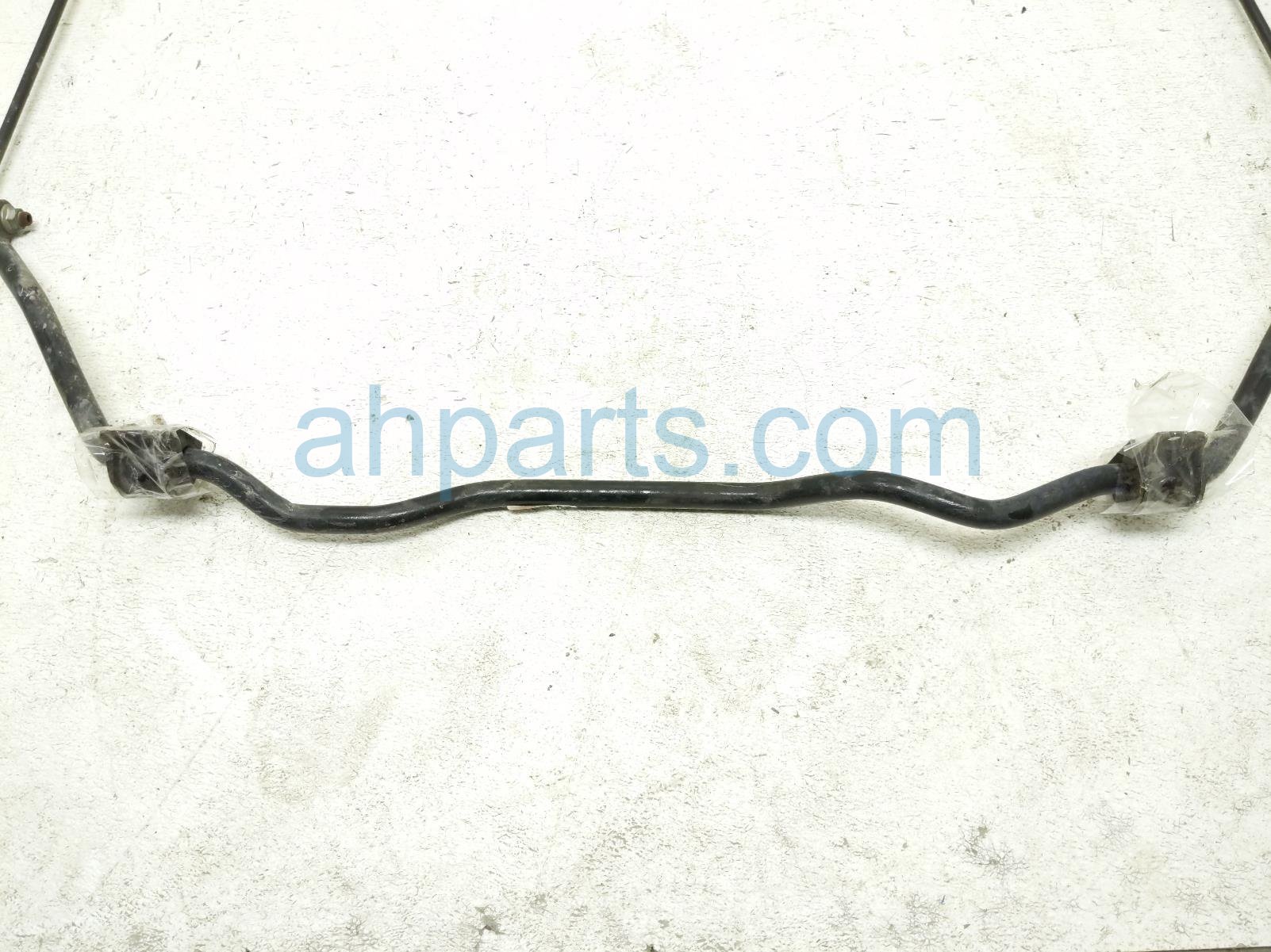 2016 Honda CR V Front Stabilizer / Sway Bar W/links 51300 T1W 305 Replacement 2016 Honda CR V Front Stabilizer / Sway Bar W/links 51300 T1W 305 Replacement thumbnail