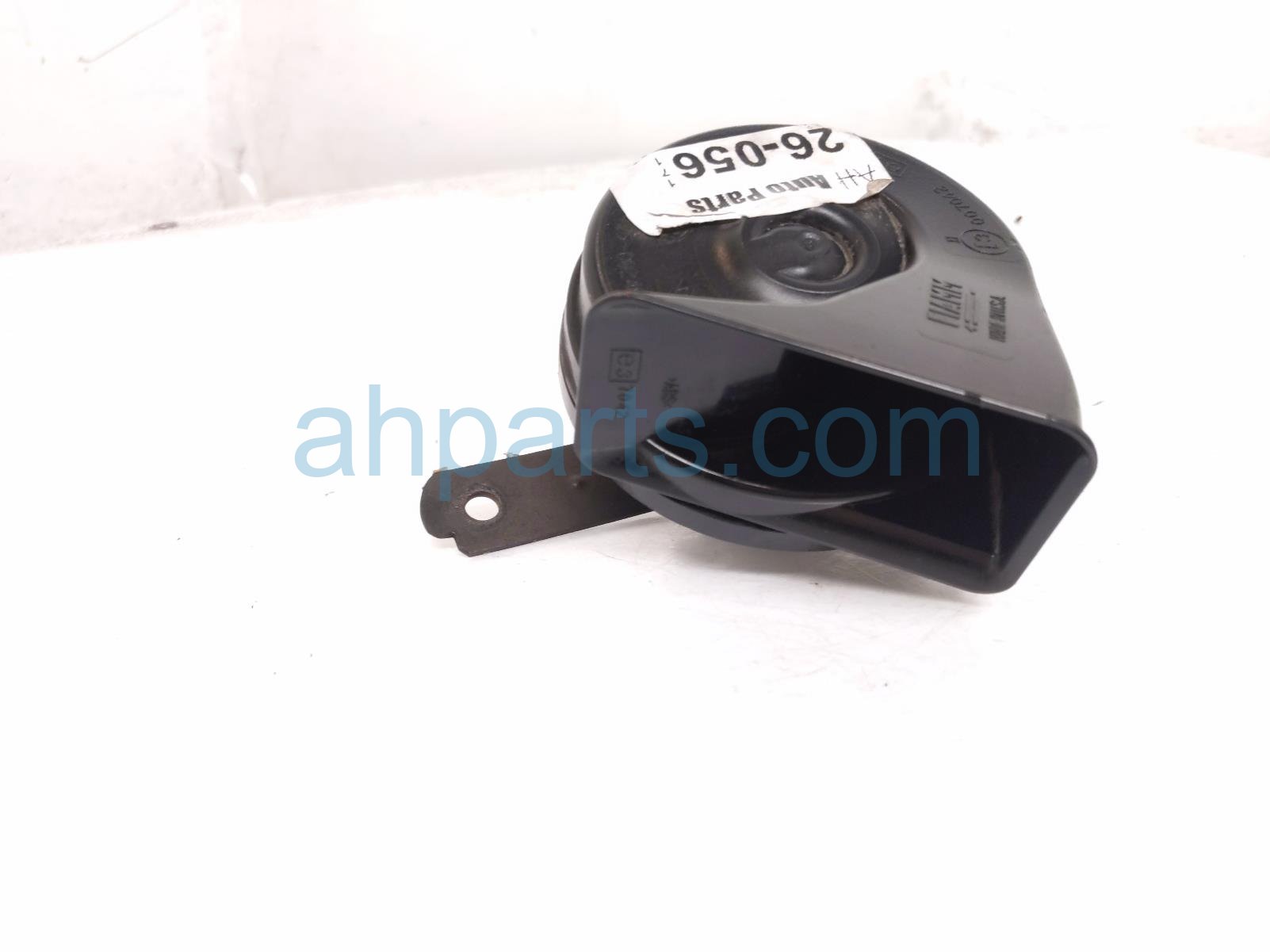 2017 Jeep Wrangler Low Note Horn 68268568AA Replacement 2017 Jeep Wrangler Low Note Horn 68268568AA Replacement thumbnail